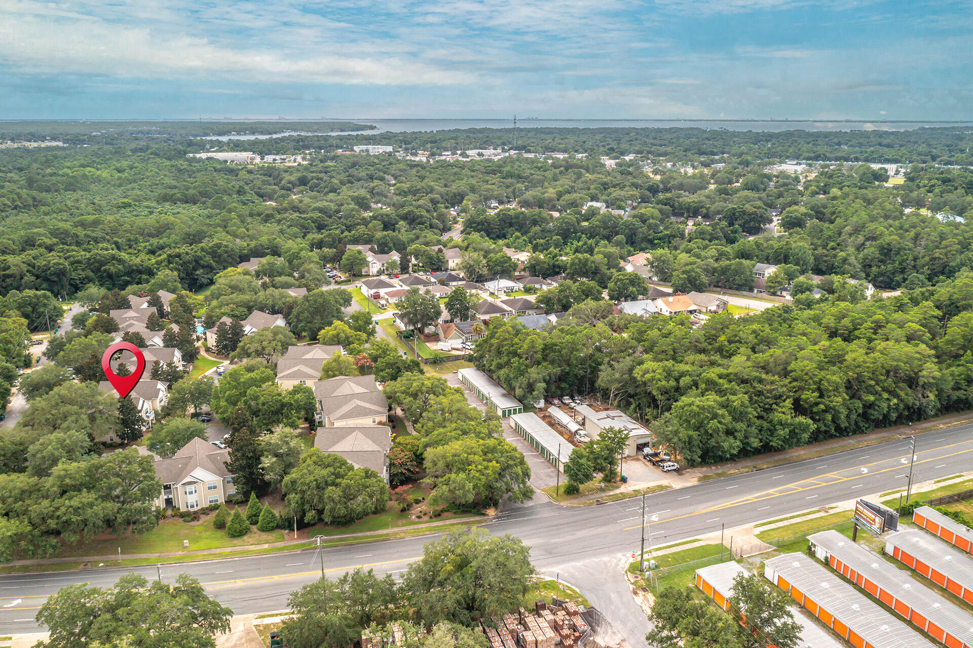 THE OAKS AT NICEVILLE - Residential