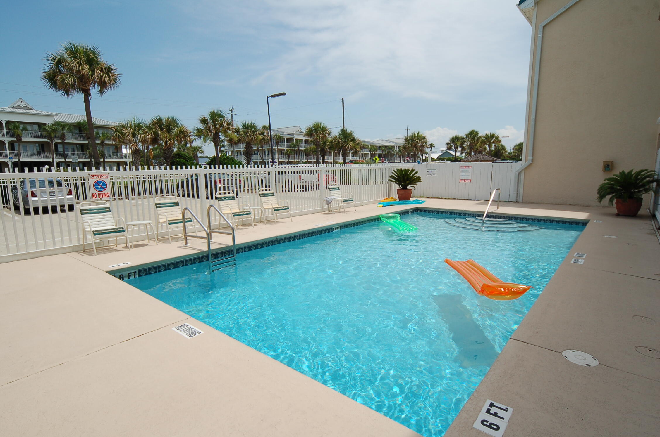 CRYSTAL SANDS CONDO - Residential