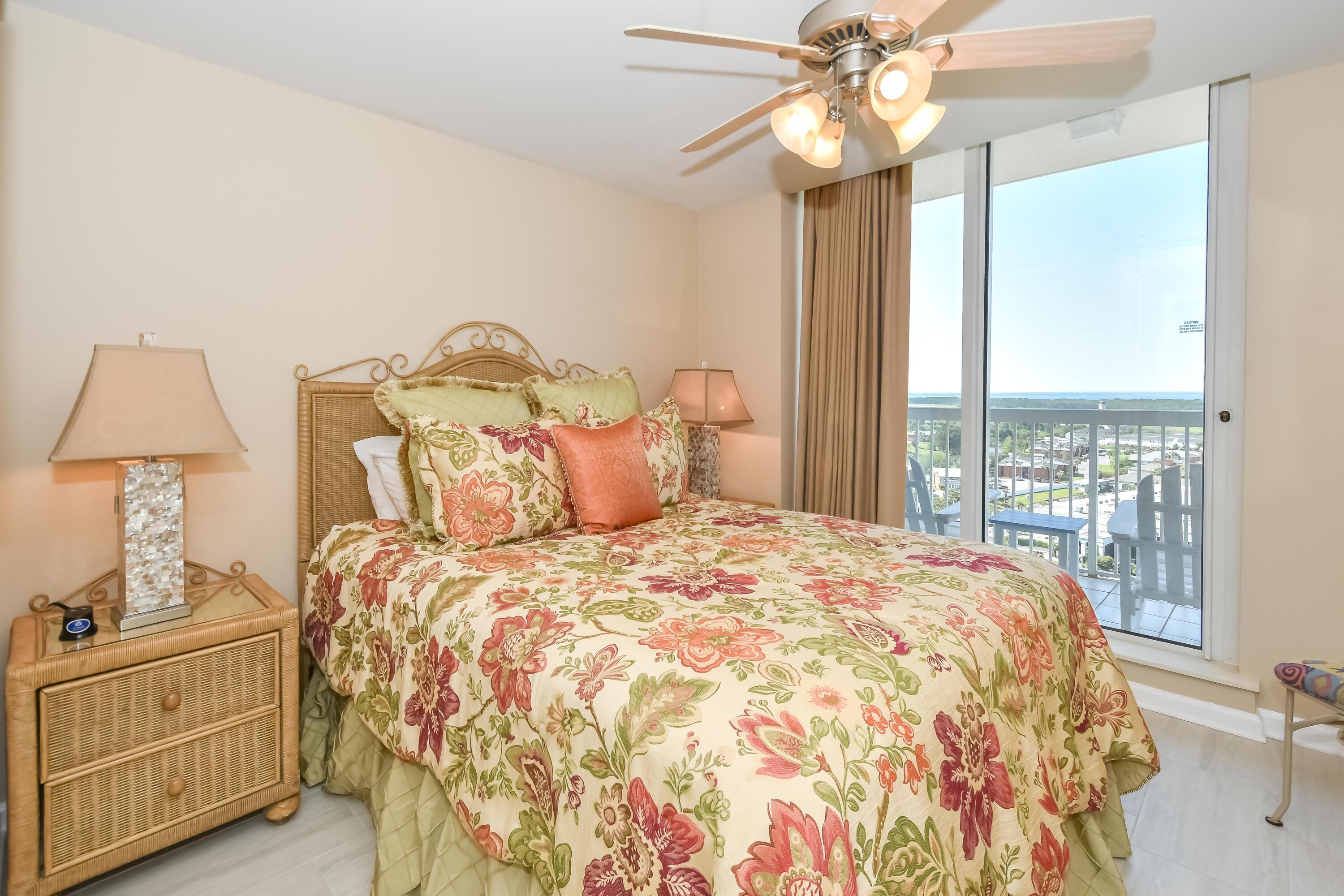 SILVER BEACH TOWERS - Residential