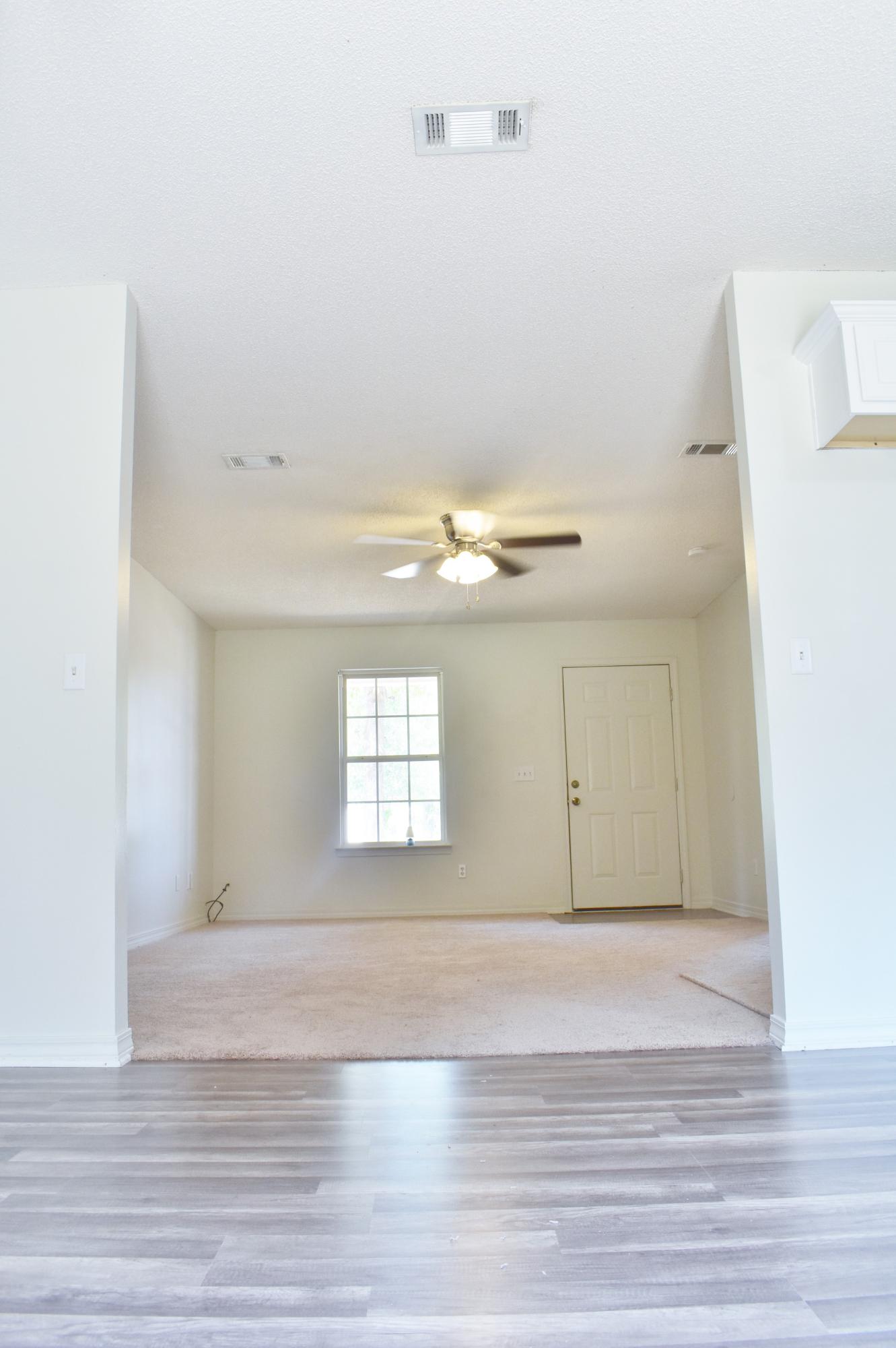 TRIPLE LAKES ESTATES - Residential