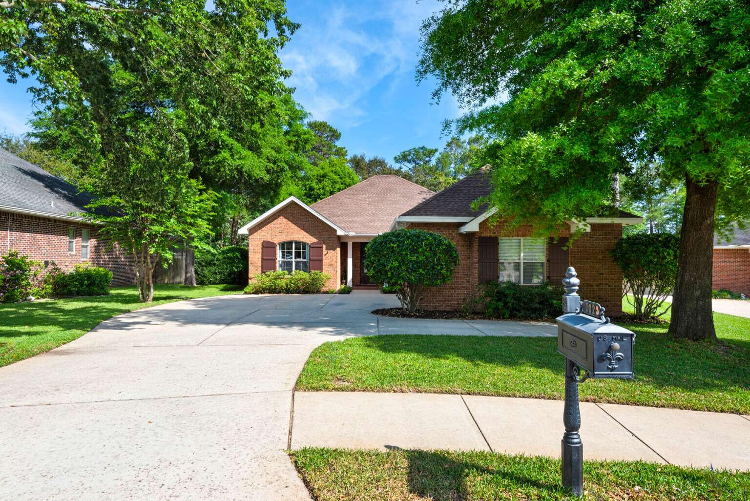 PRESERVE AT SWIFT CREEK - Residential