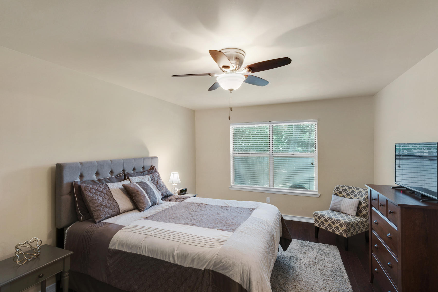 PARKWOOD LANE BLUEWATER BAY - Residential