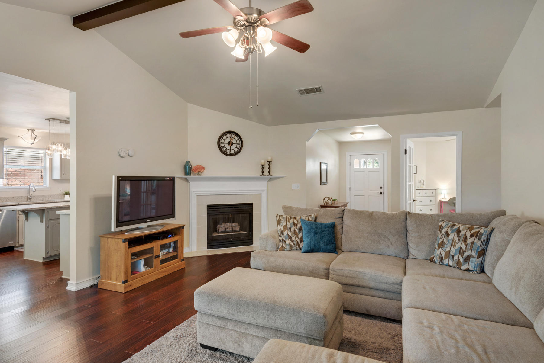 PARKWOOD LANE BLUEWATER BAY - Residential