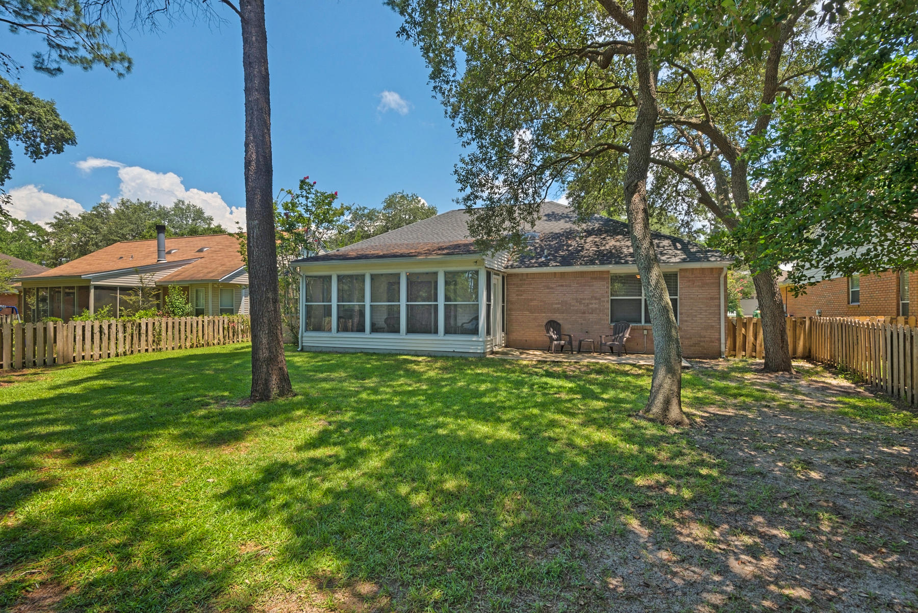 PARKWOOD LANE BLUEWATER BAY - Residential