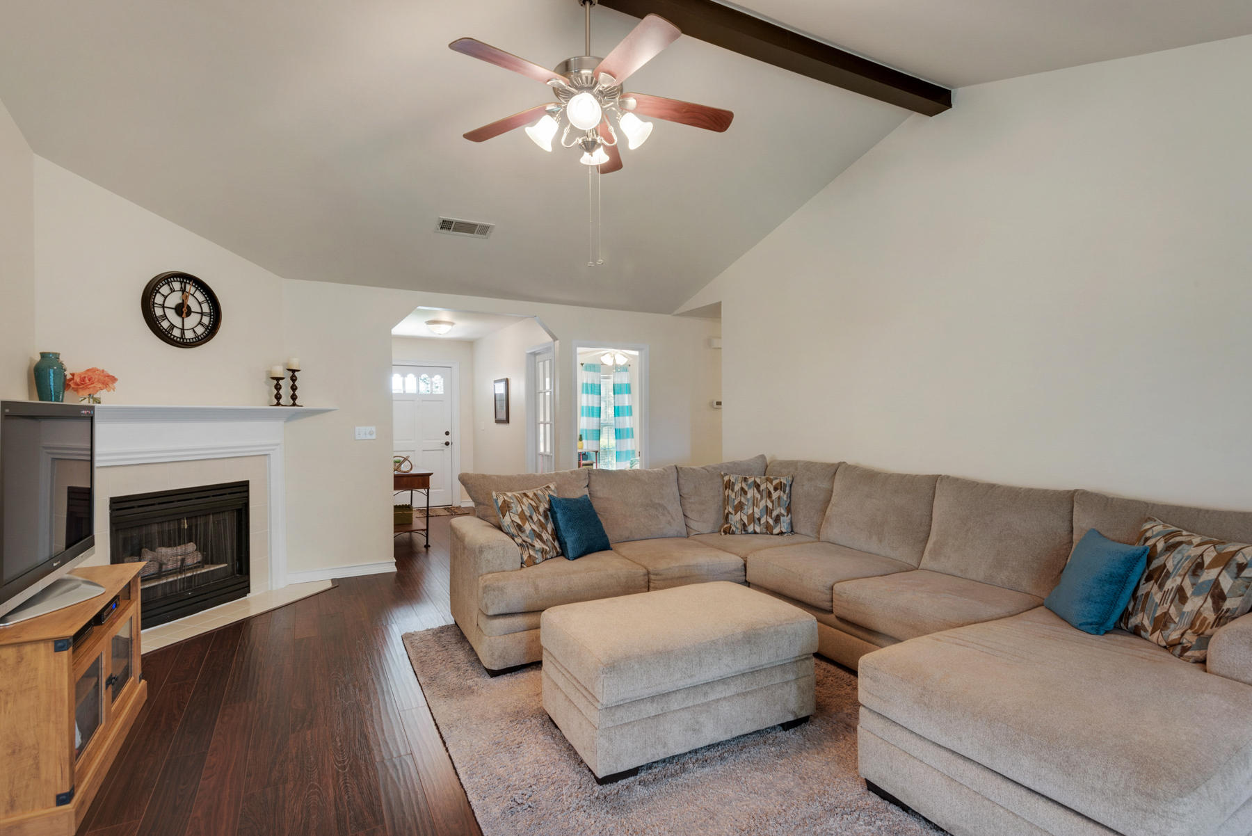 PARKWOOD LANE BLUEWATER BAY - Residential