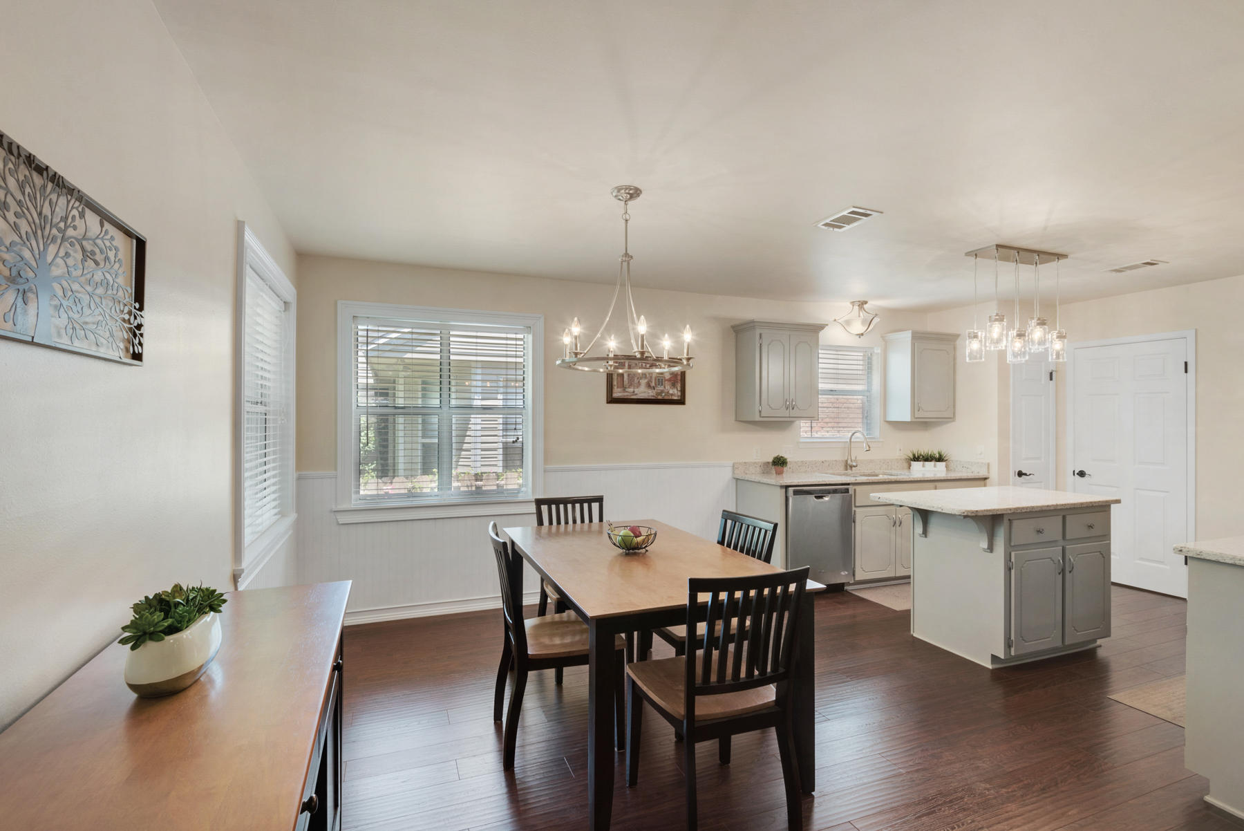 PARKWOOD LANE BLUEWATER BAY - Residential