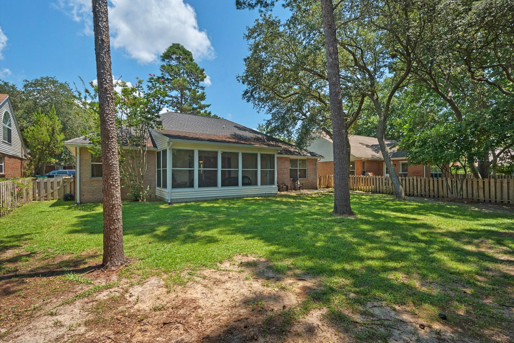 PARKWOOD LANE BLUEWATER BAY - Residential