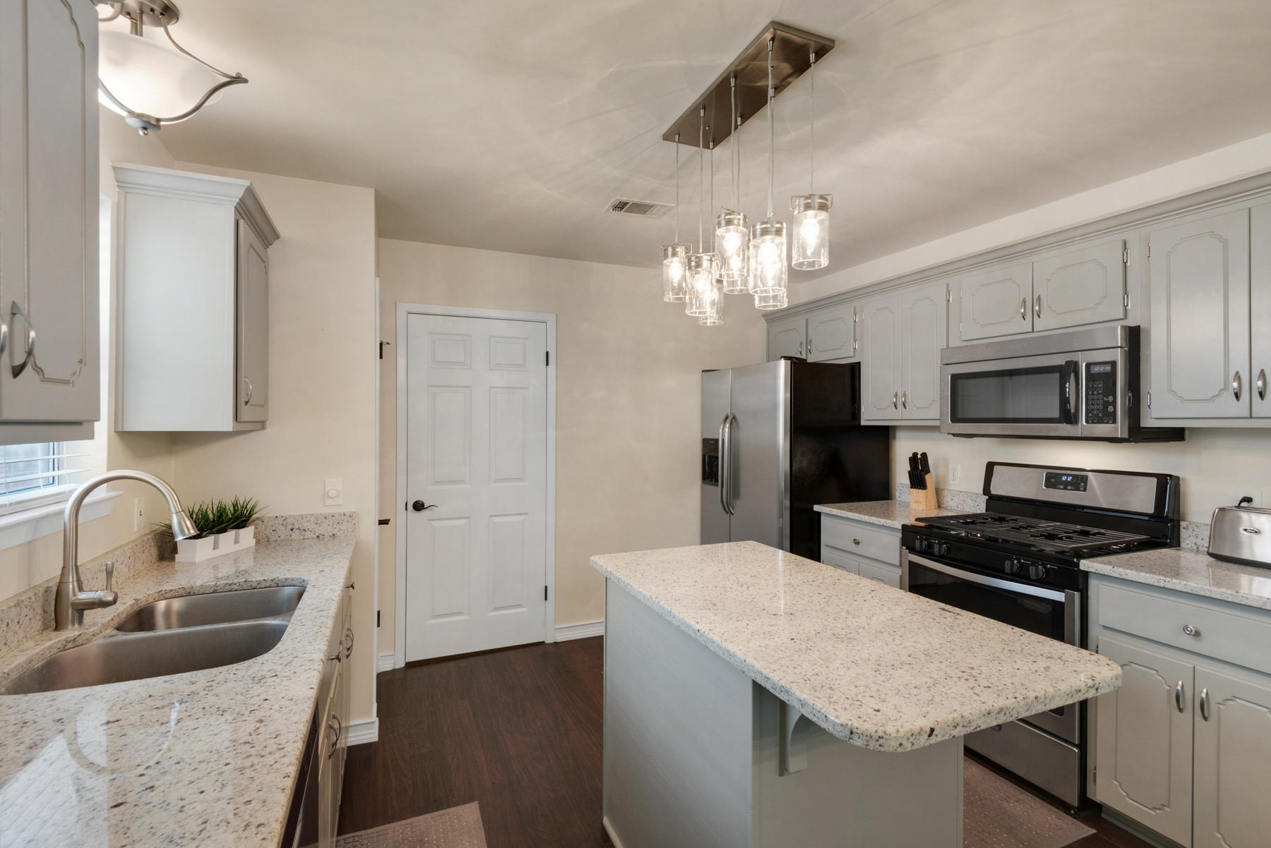 PARKWOOD LANE BLUEWATER BAY - Residential