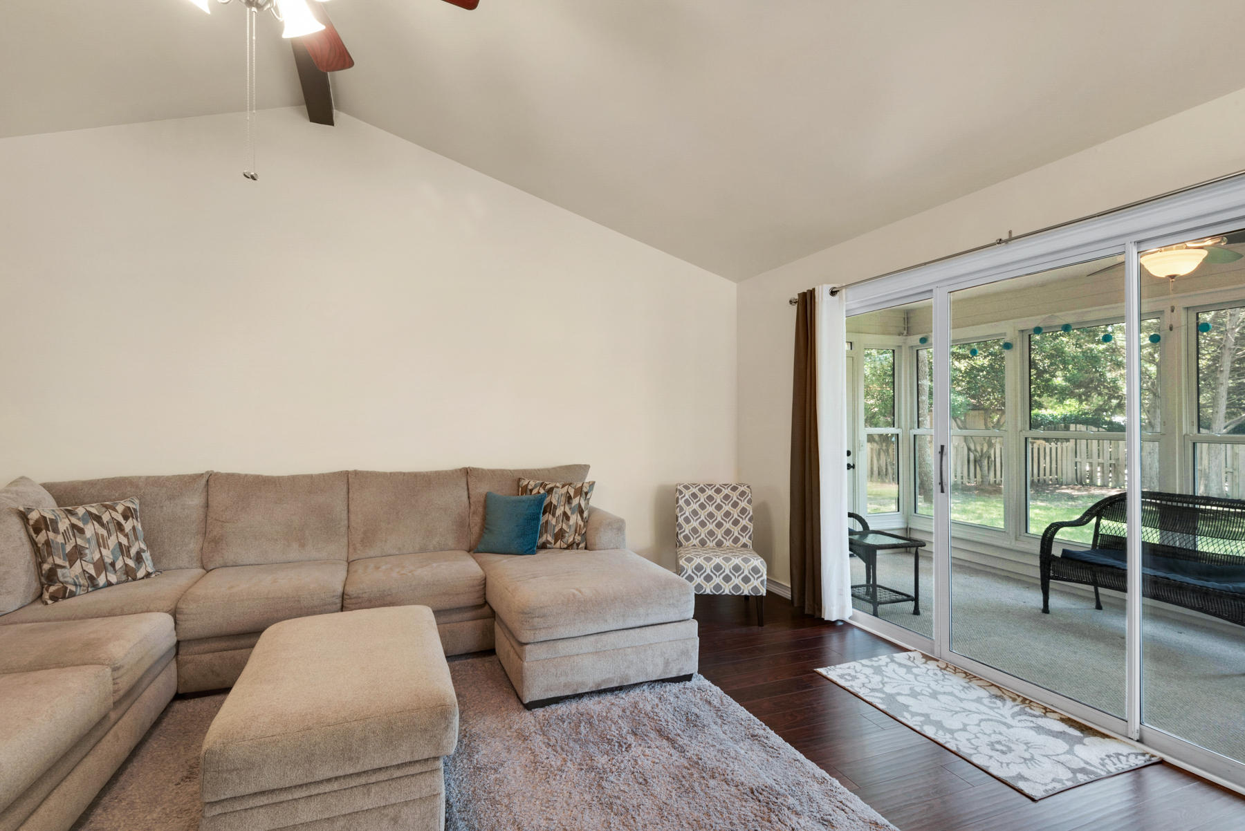 PARKWOOD LANE BLUEWATER BAY - Residential