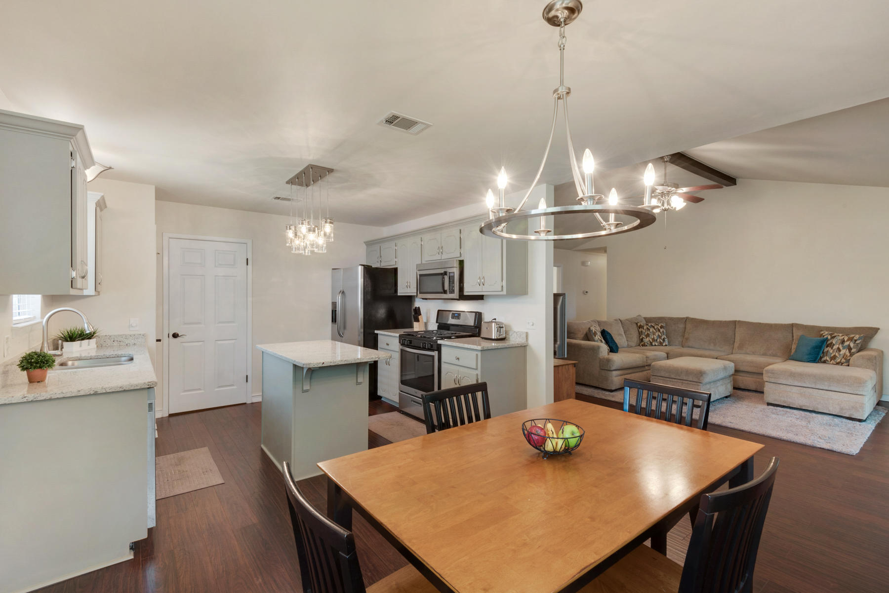 PARKWOOD LANE BLUEWATER BAY - Residential