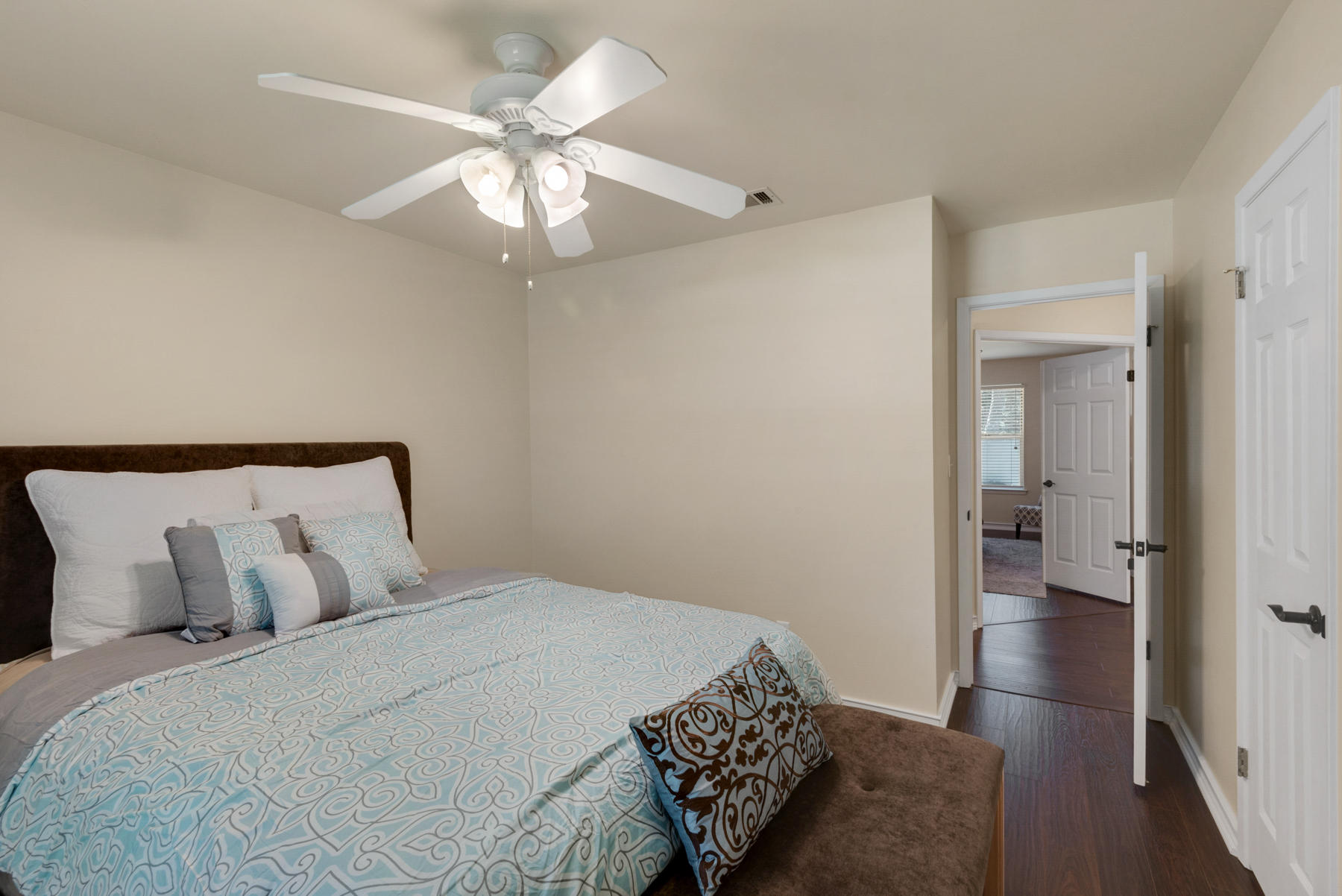 PARKWOOD LANE BLUEWATER BAY - Residential