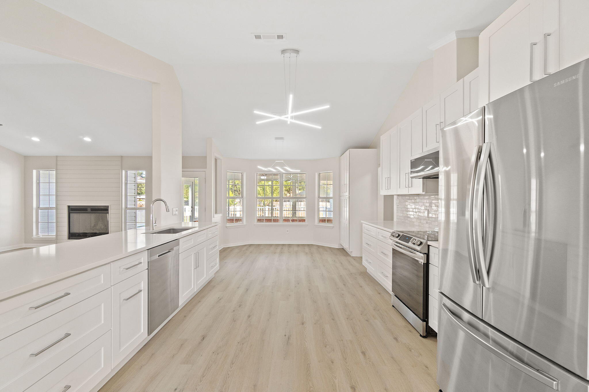 HOLLEY BY THE SEA - Residential