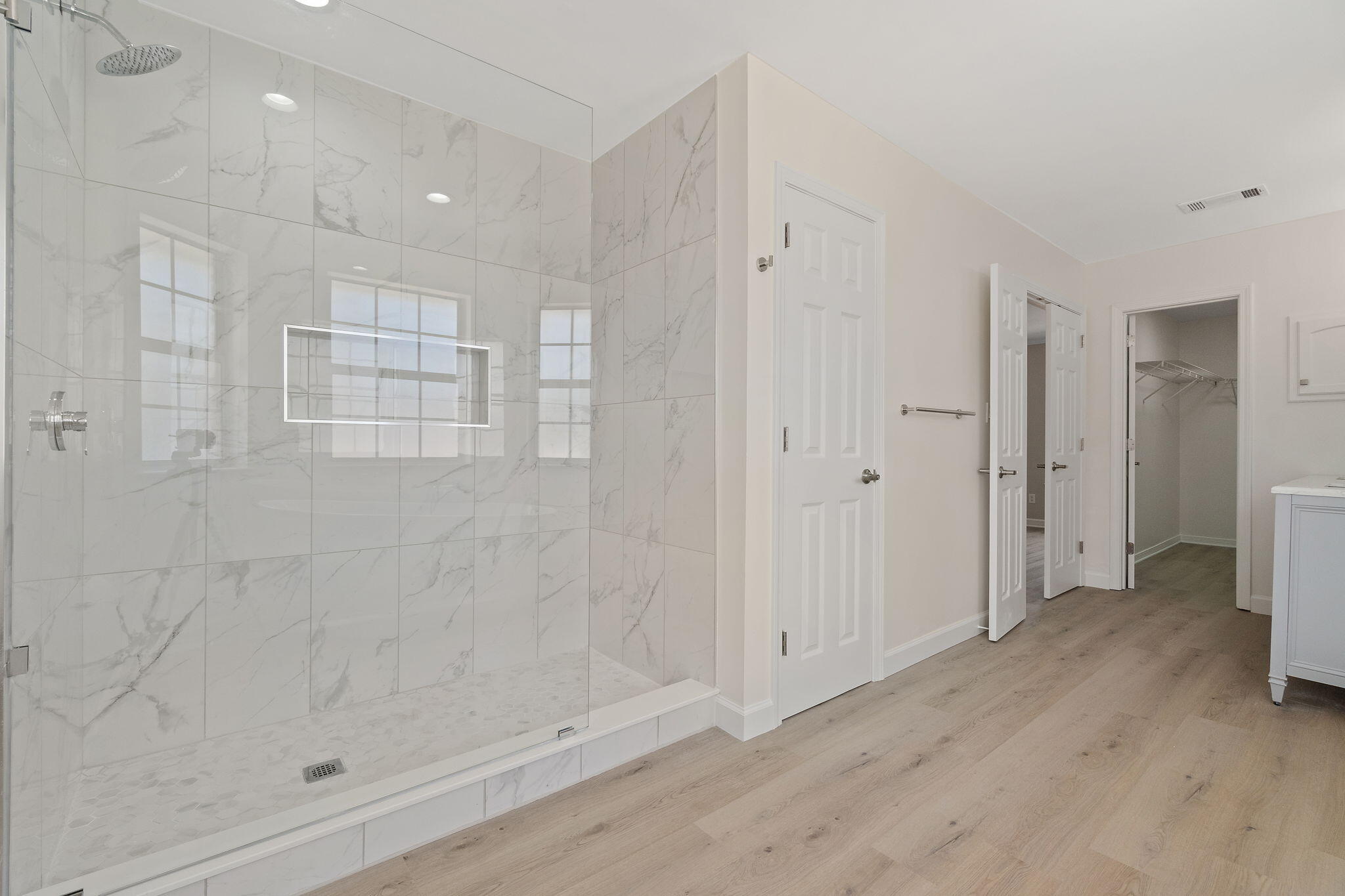 HOLLEY BY THE SEA - Residential