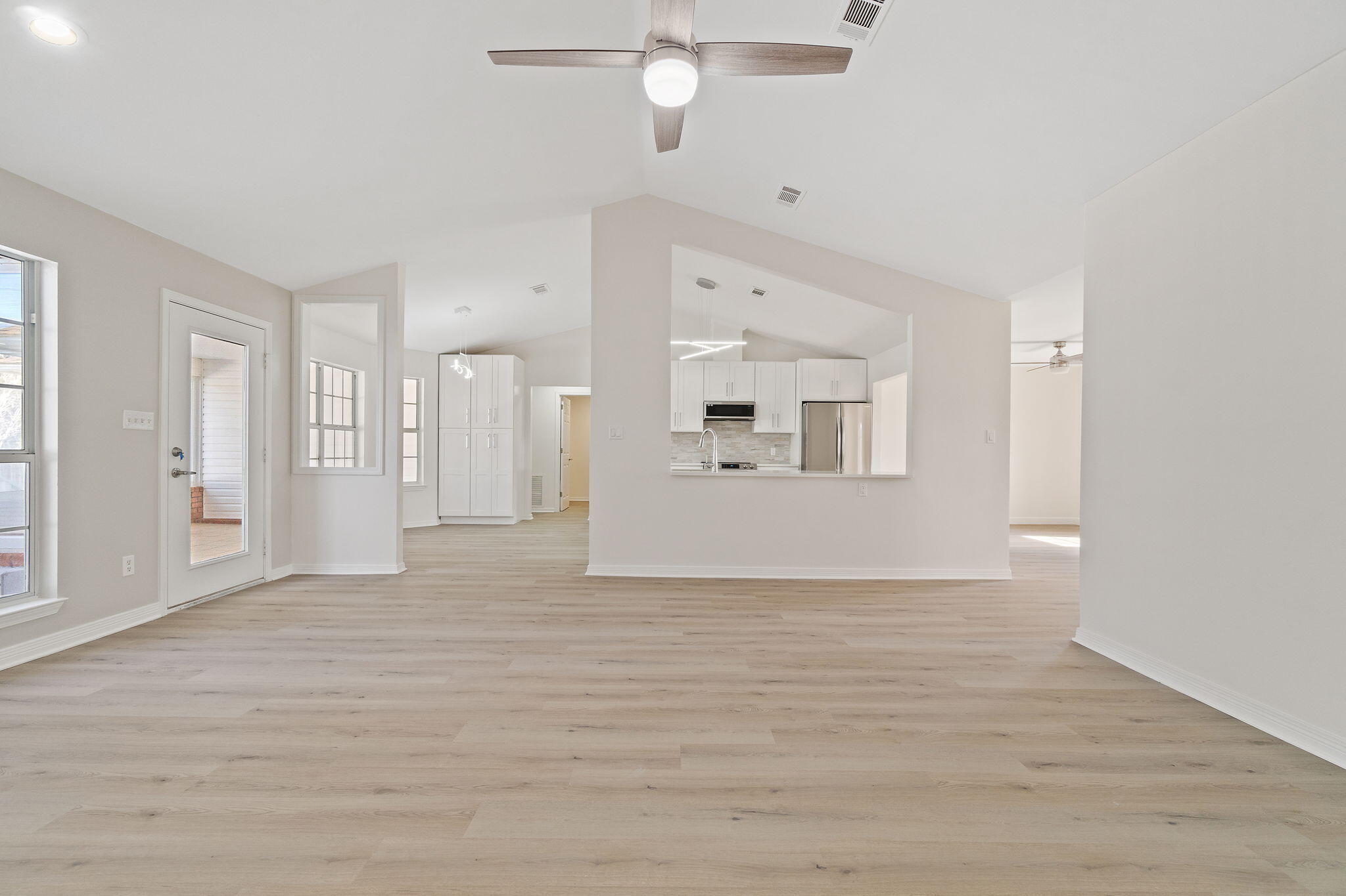 HOLLEY BY THE SEA - Residential