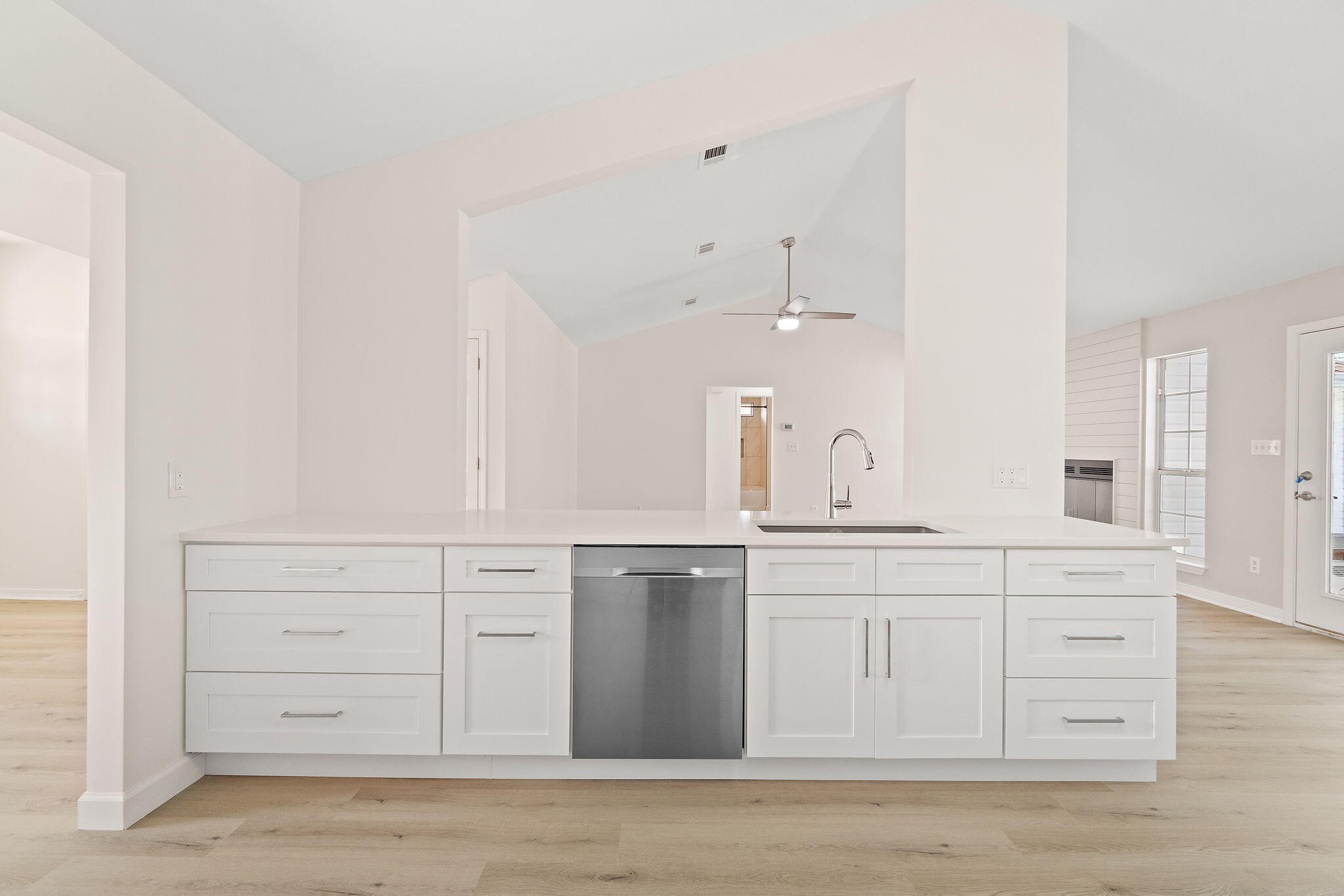 HOLLEY BY THE SEA - Residential