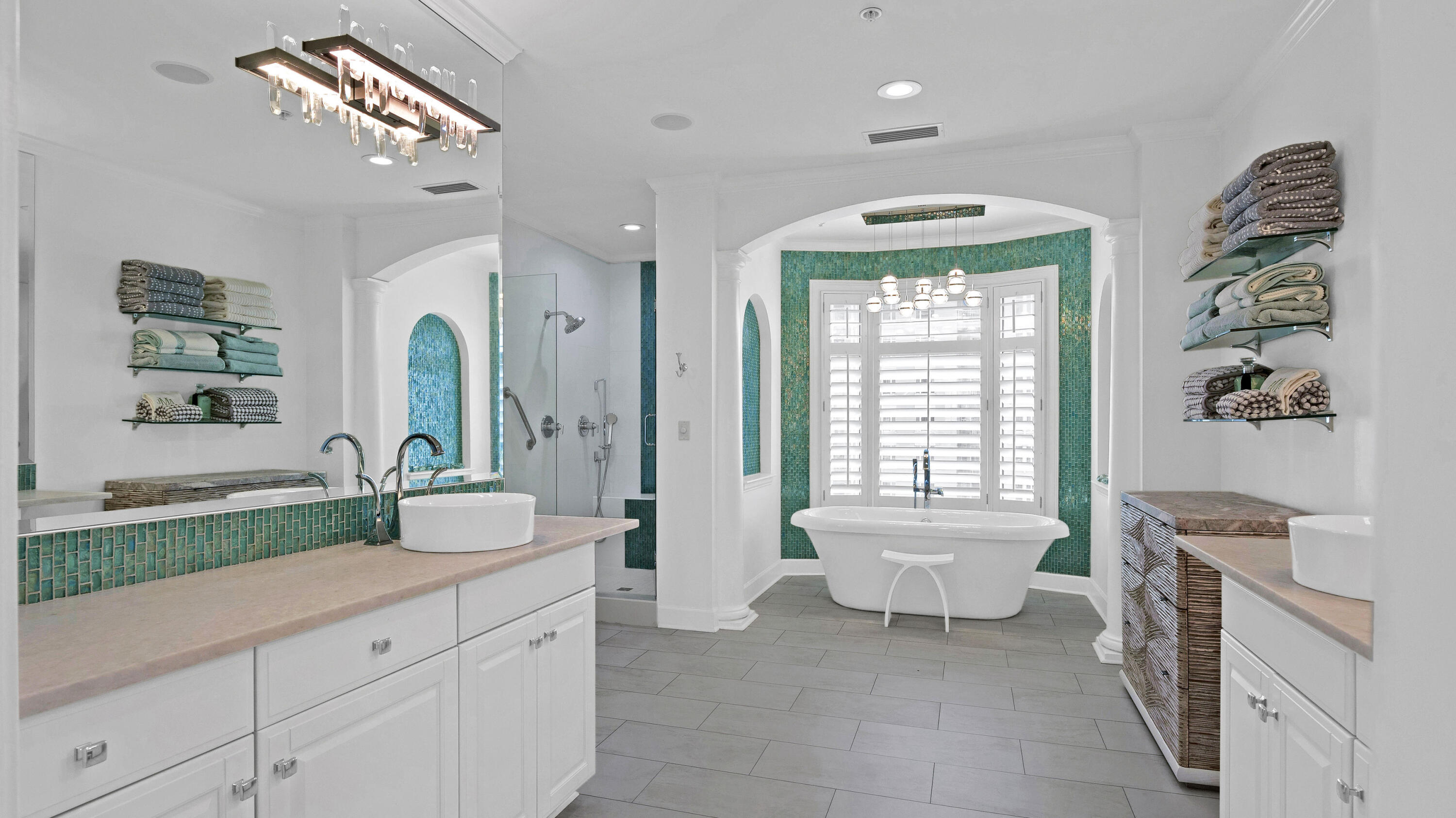 ONE WATER PLACE - Residential
