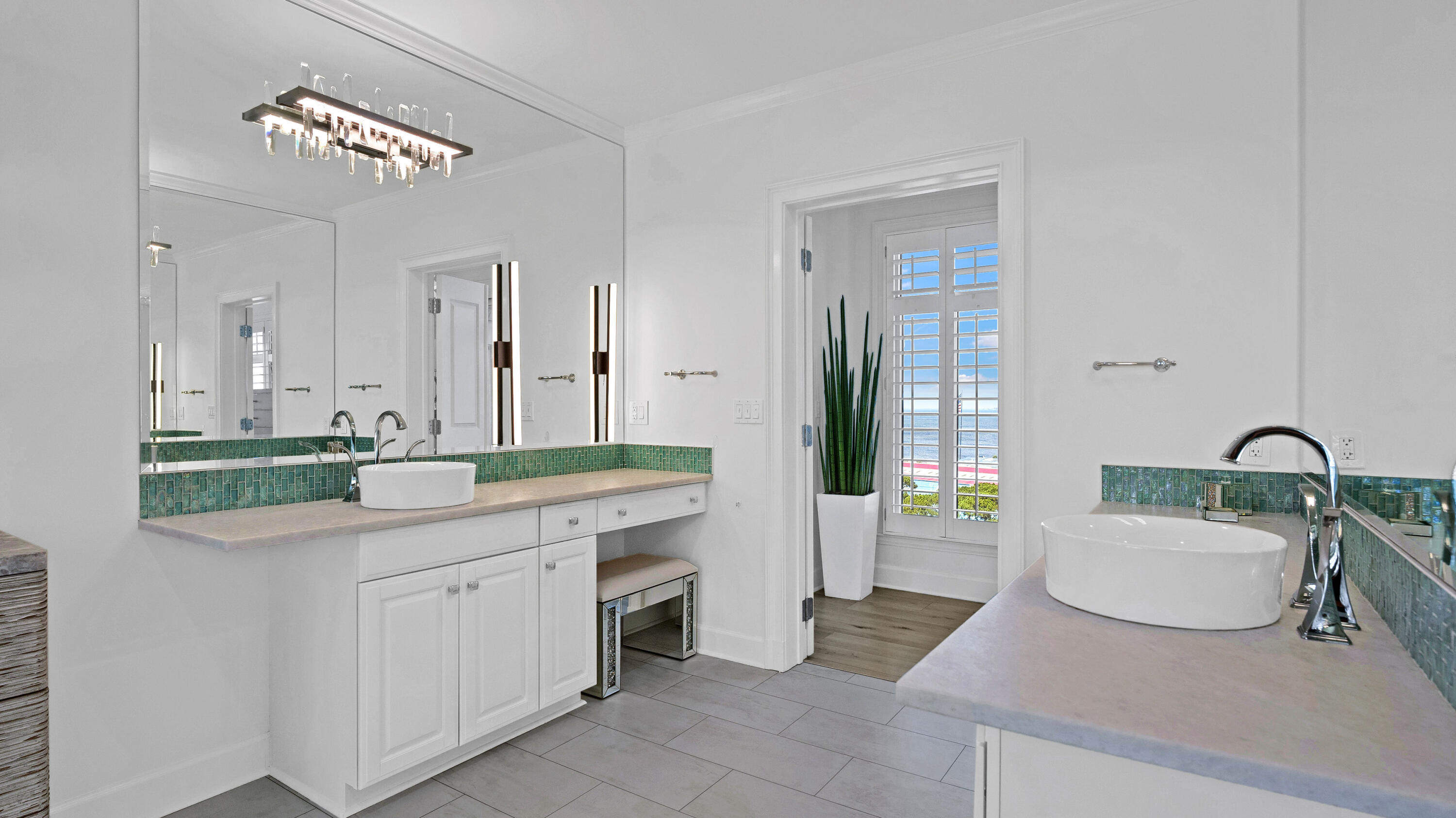 ONE WATER PLACE - Residential