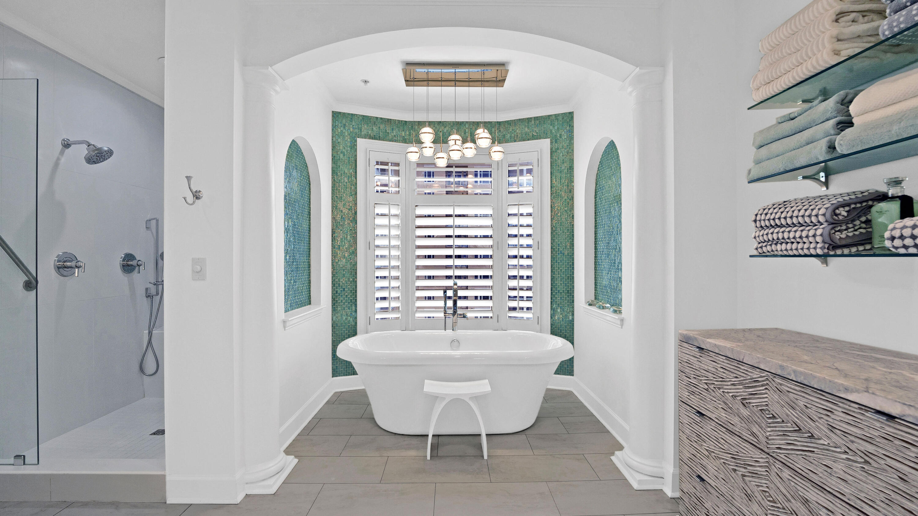 ONE WATER PLACE - Residential