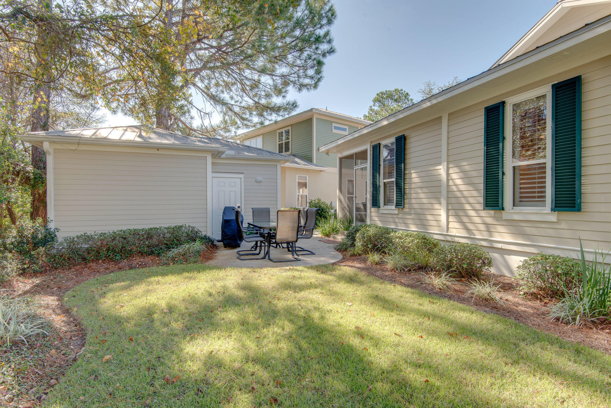 CRYSTAL LAKE AT SANDESTIN - Residential