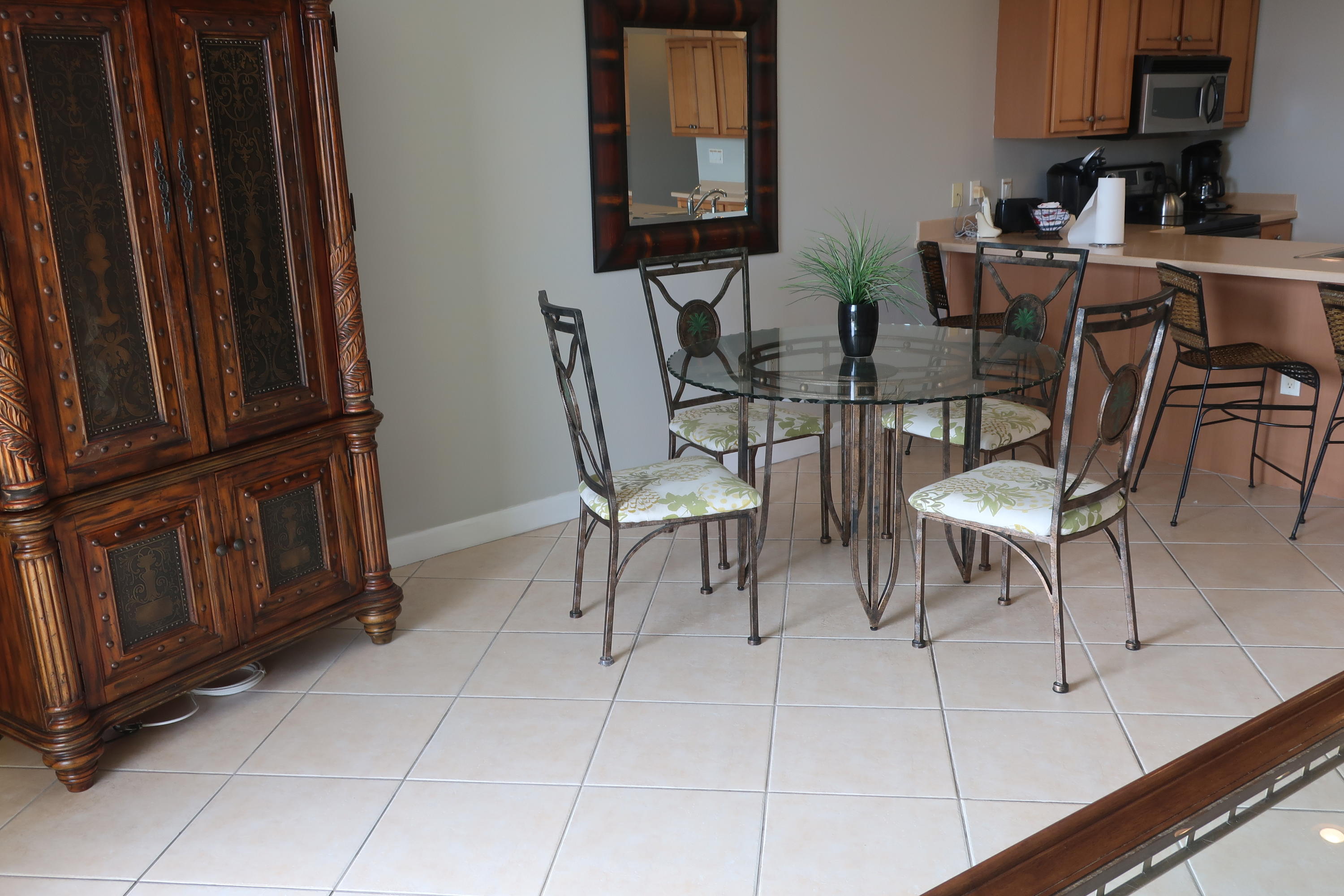 BEACH RESORT CONDOMINIUM - Residential