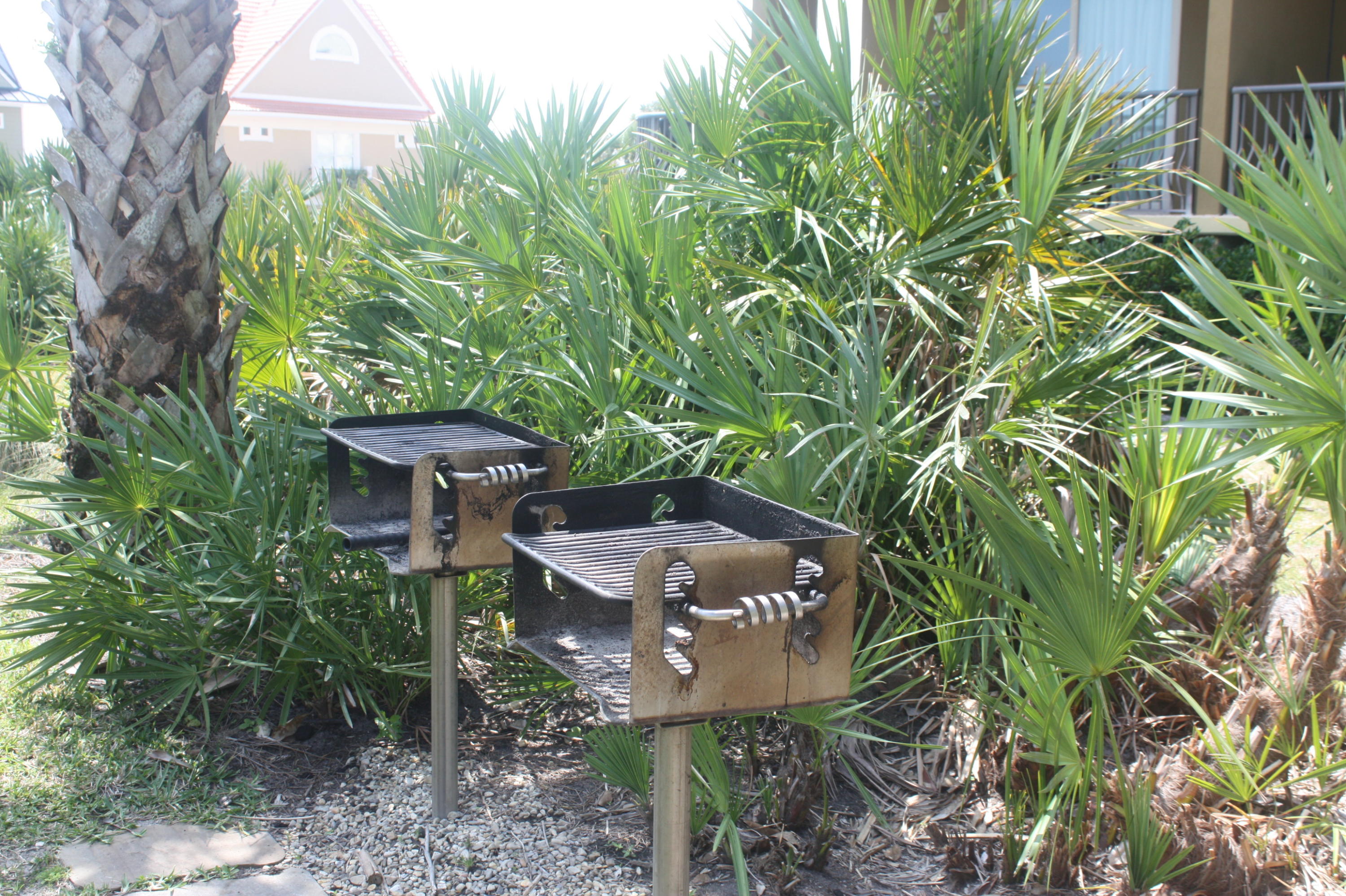 BEACH RESORT CONDOMINIUM - Residential