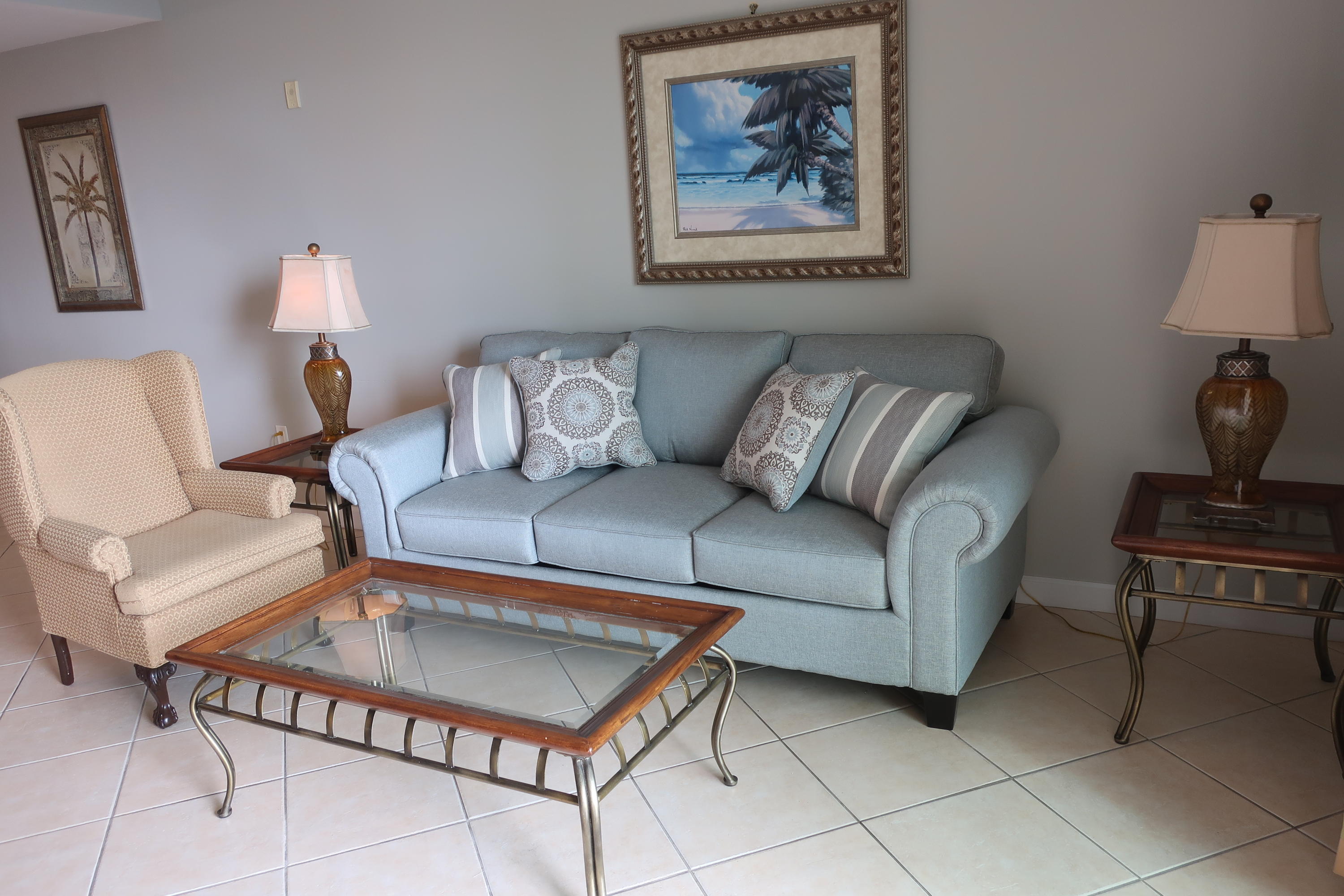 BEACH RESORT CONDOMINIUM - Residential