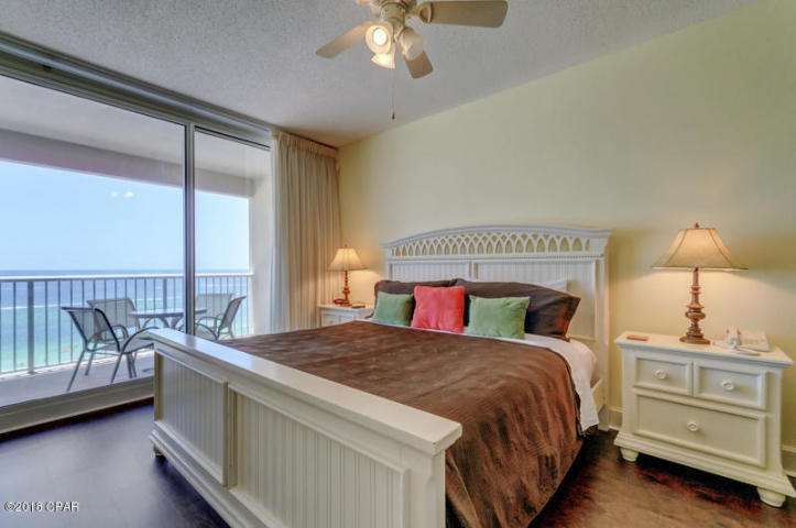 MAJESTIC BEACH TOWERS II - Residential