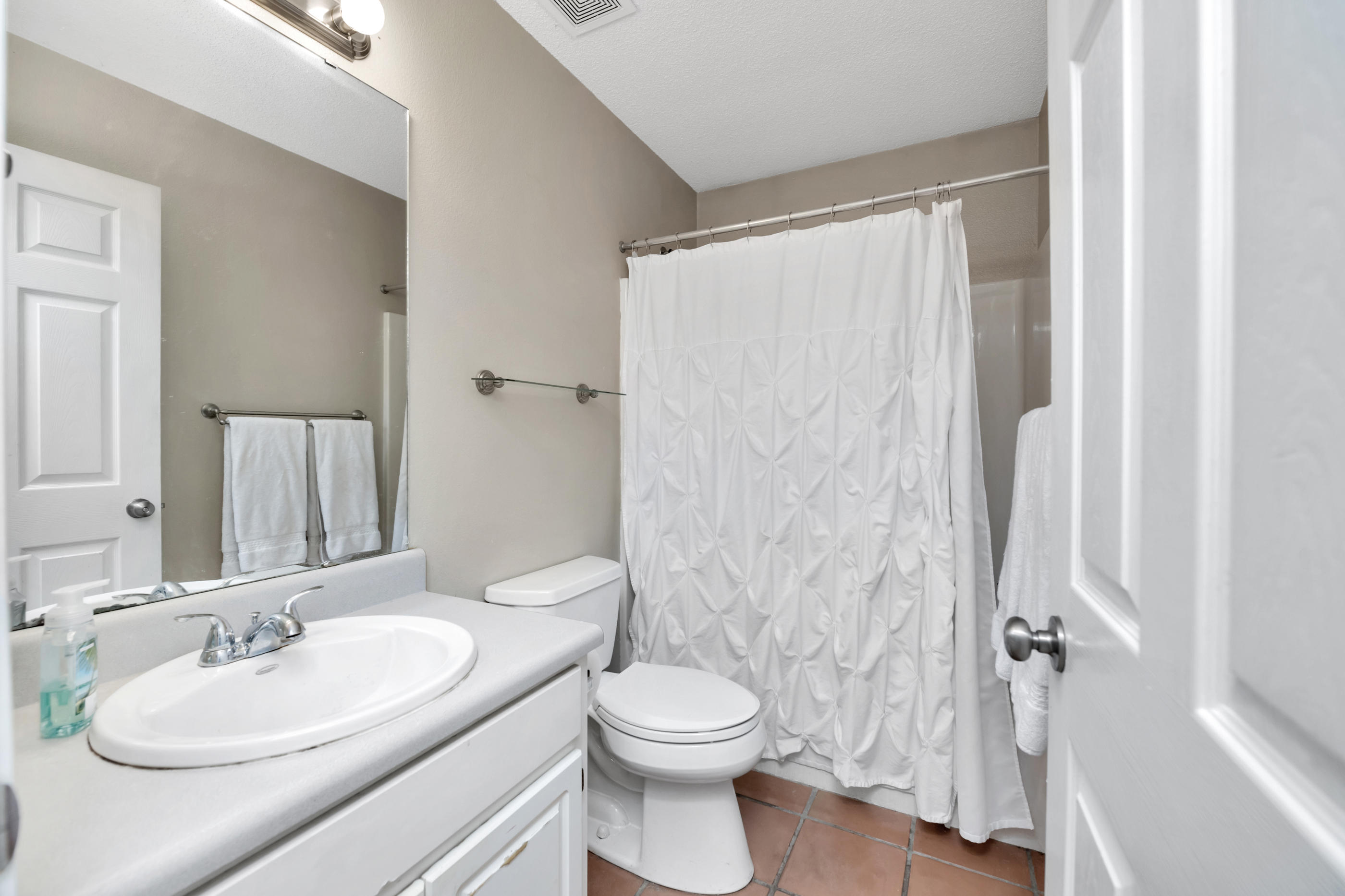 CHEROKEE BEND S/D - Residential