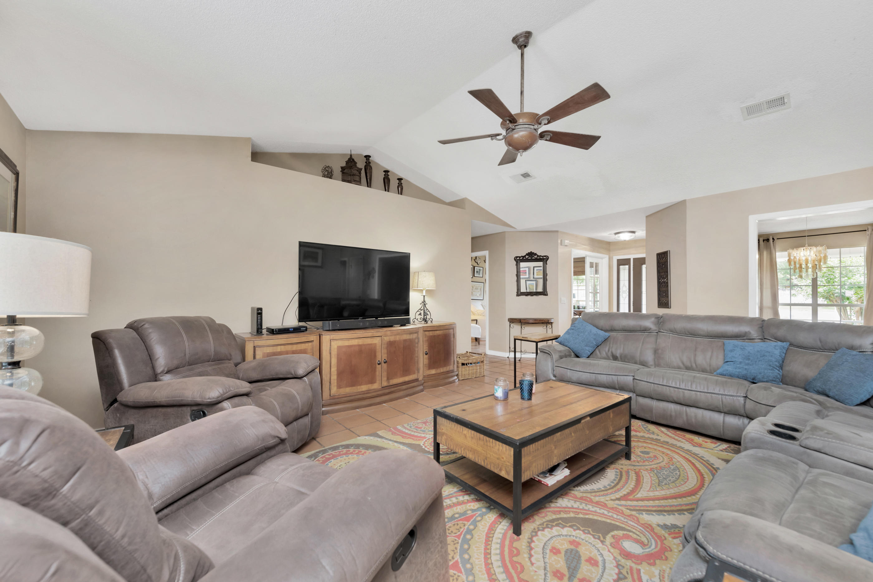 CHEROKEE BEND S/D - Residential