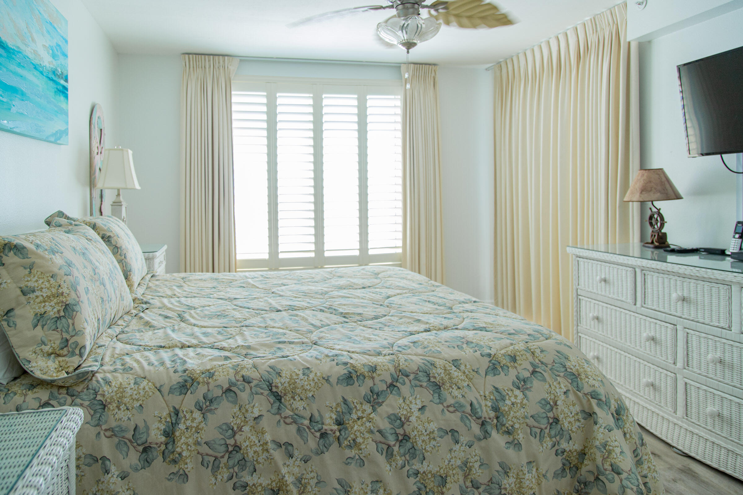 ISLAND PRINCESS CONDO UNIT 712 - Residential