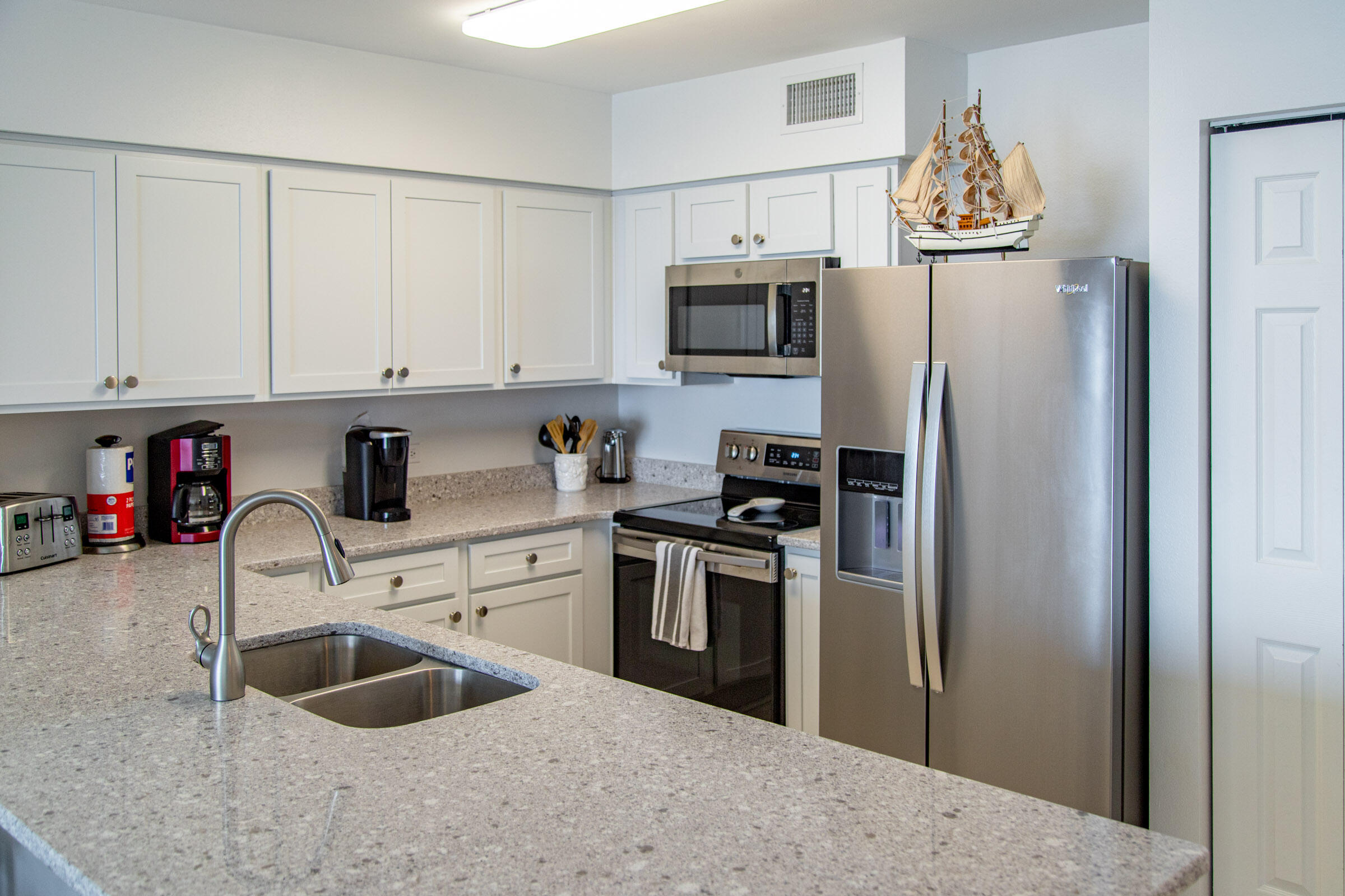 ISLAND PRINCESS CONDO UNIT 712 - Residential