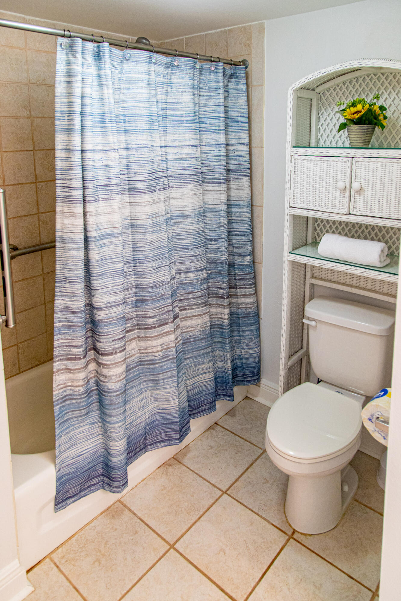 ISLAND PRINCESS CONDO UNIT 712 - Residential