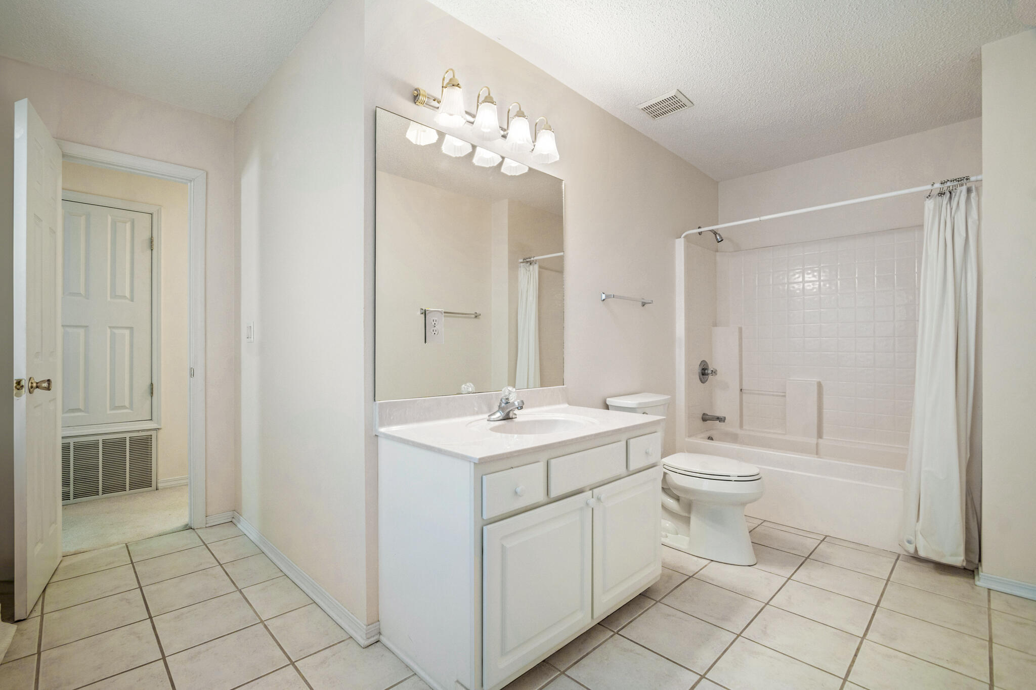PELICAN COVE T/H - Residential