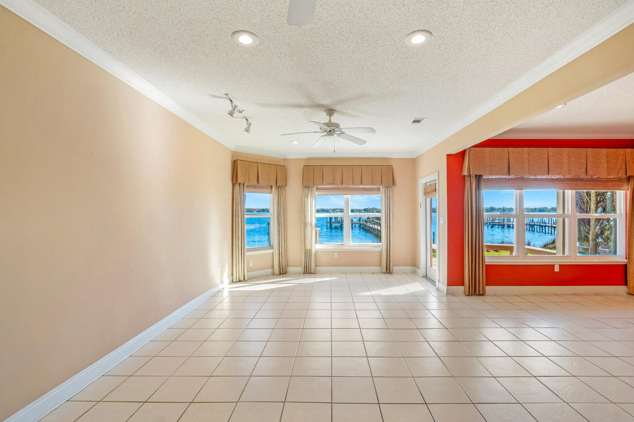 PELICAN COVE T/H - Residential