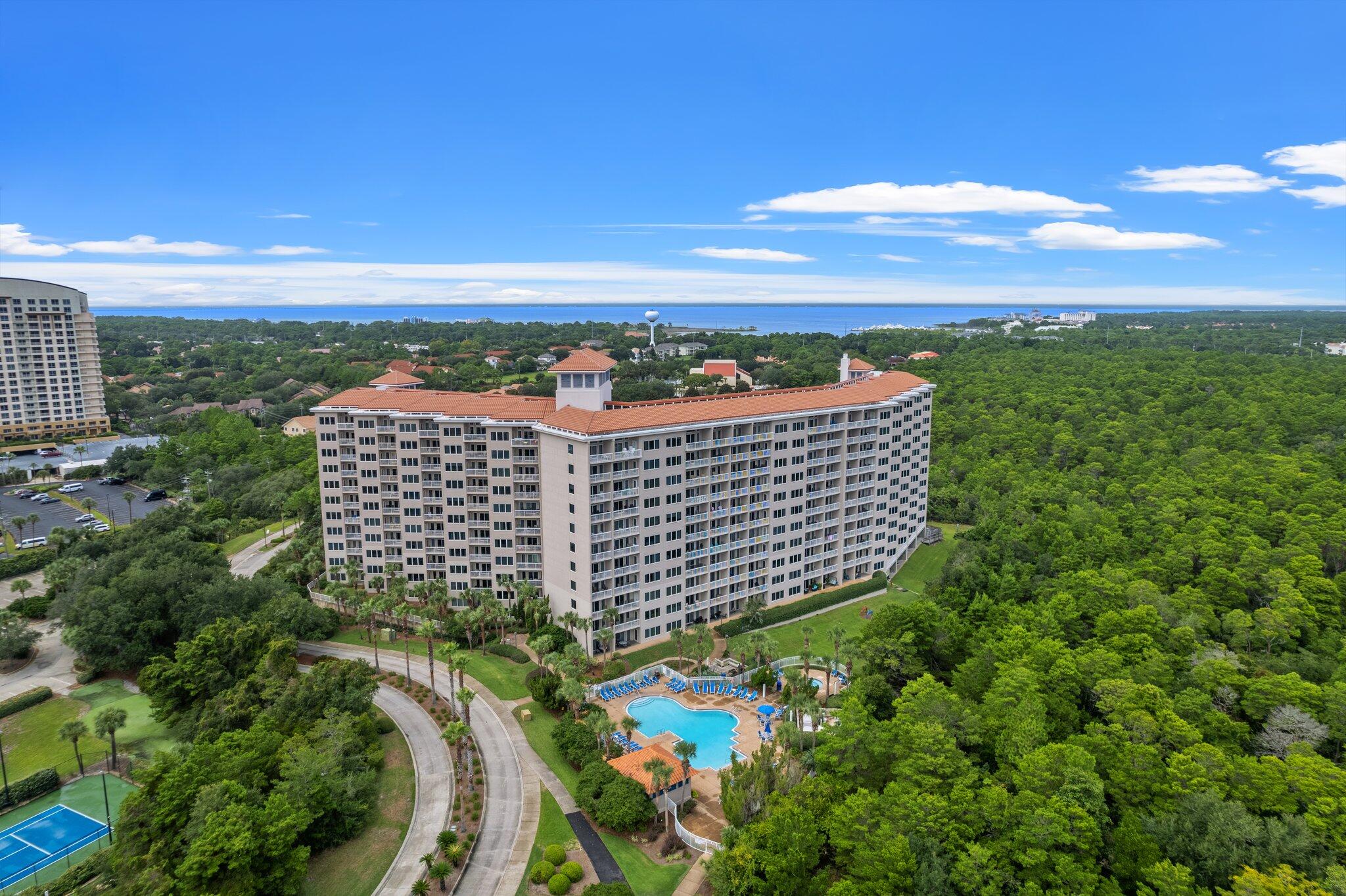 SUMMIT AT TOPS'L (THE) - Residential