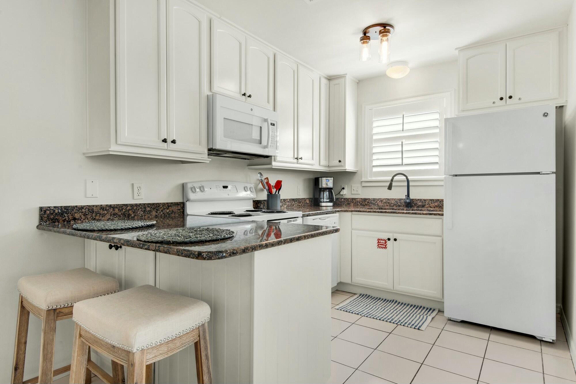 BEACHSIDE VILLAS CONDO - Residential