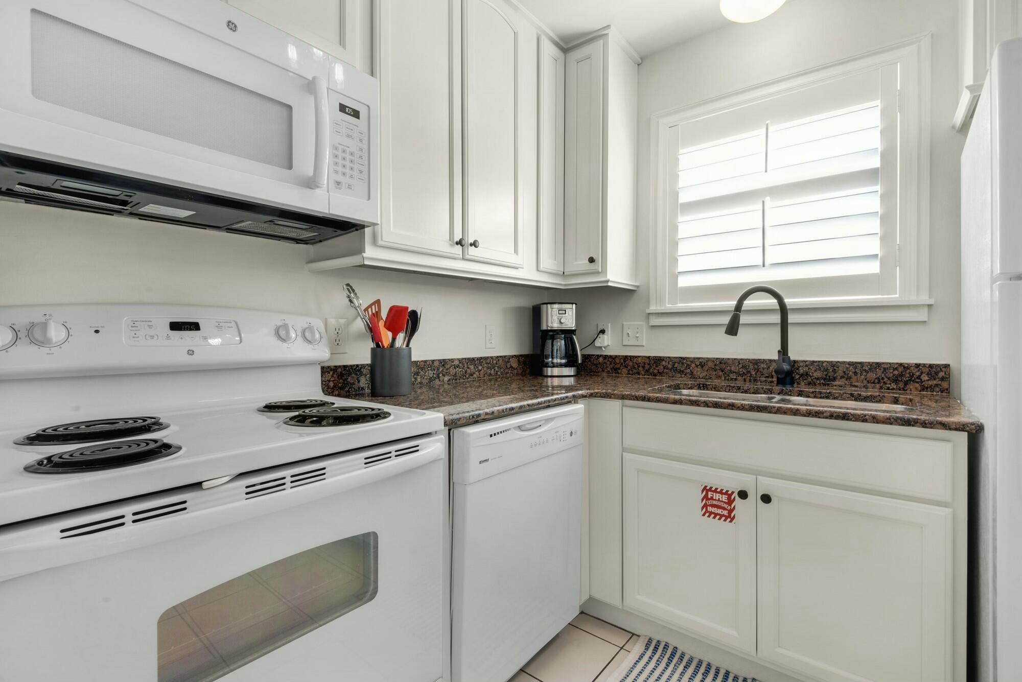 BEACHSIDE VILLAS CONDO - Residential