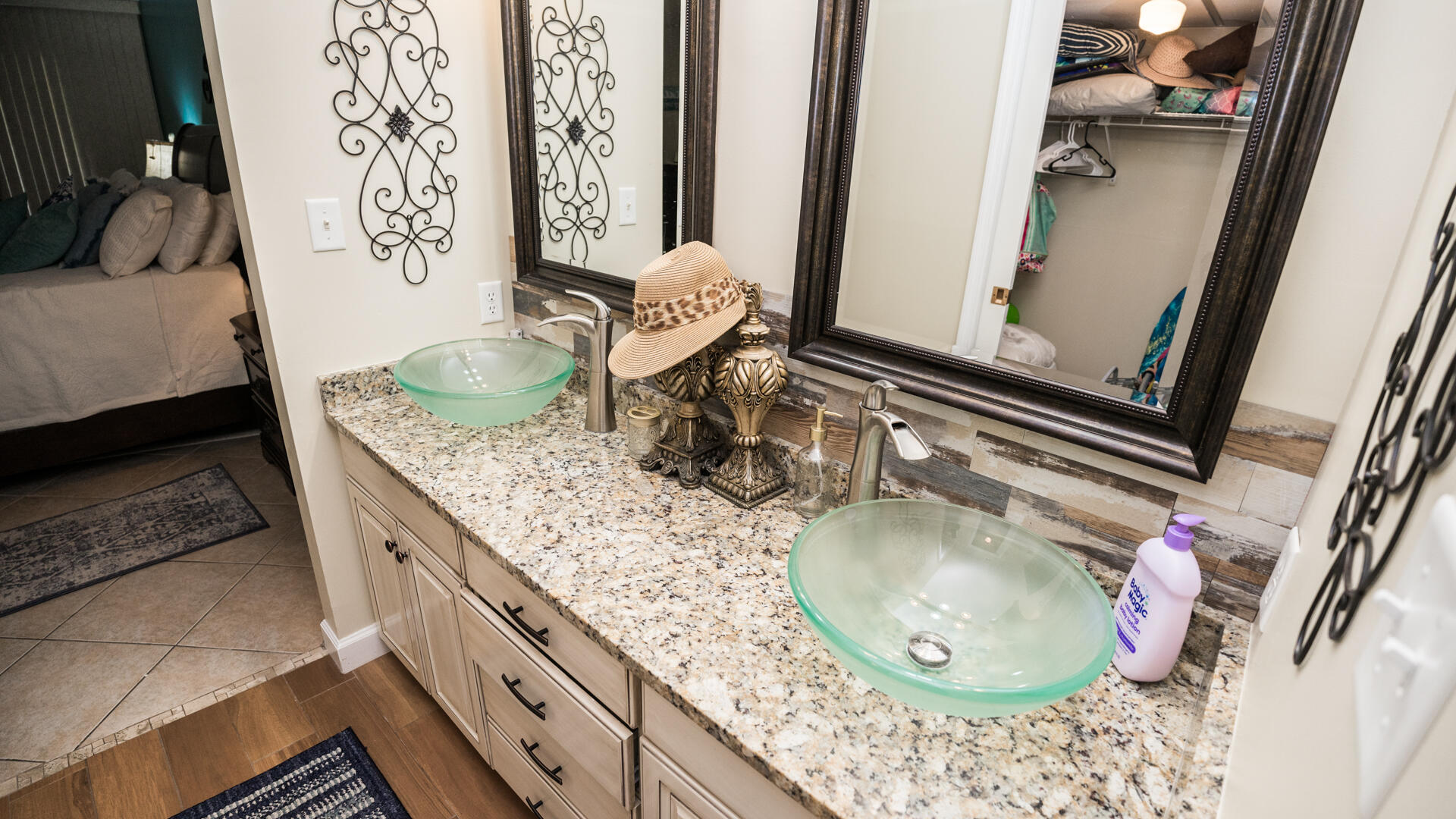 EDGEWATER GOLF VILLAS V-B CONDO - Residential