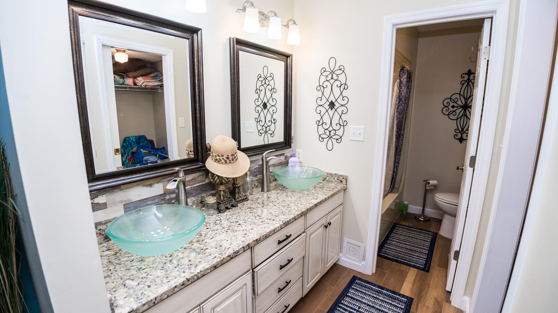 EDGEWATER GOLF VILLAS V-B CONDO - Residential