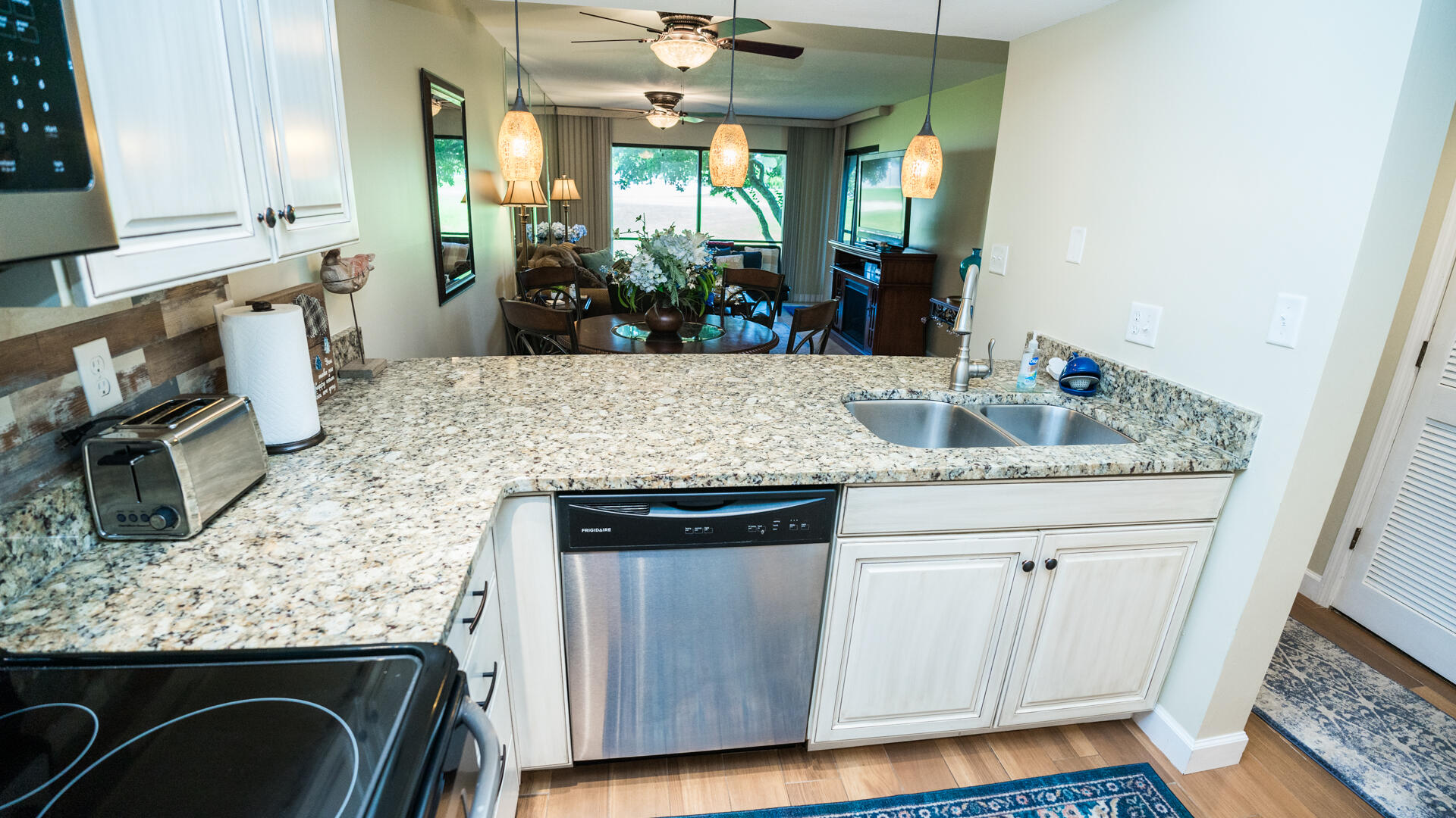EDGEWATER GOLF VILLAS V-B CONDO - Residential
