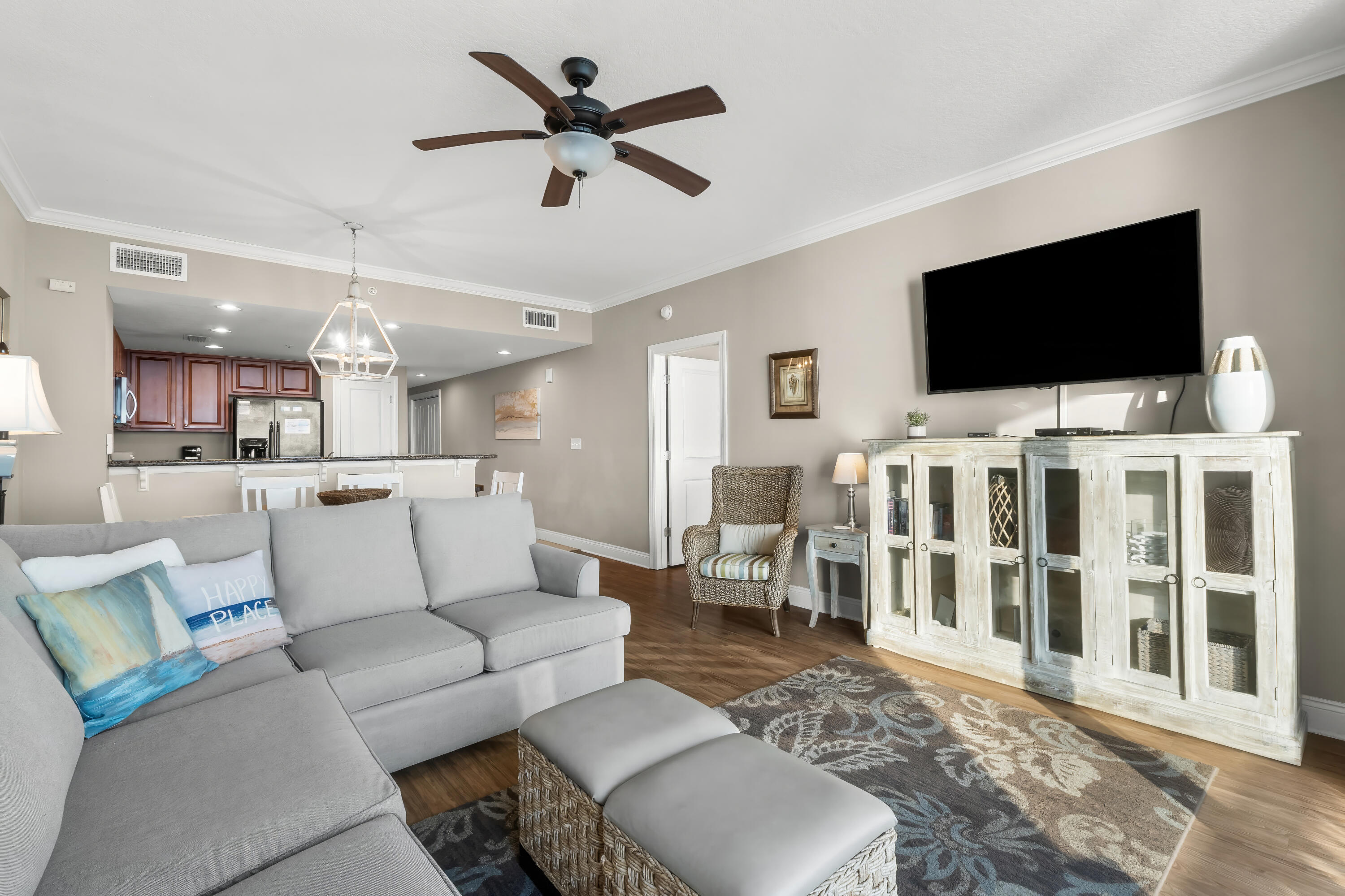PALAZZO CONDOMINIUM - Residential
