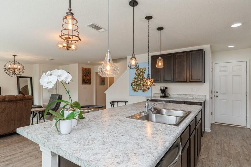 PARTRIDGE HILLS - Residential