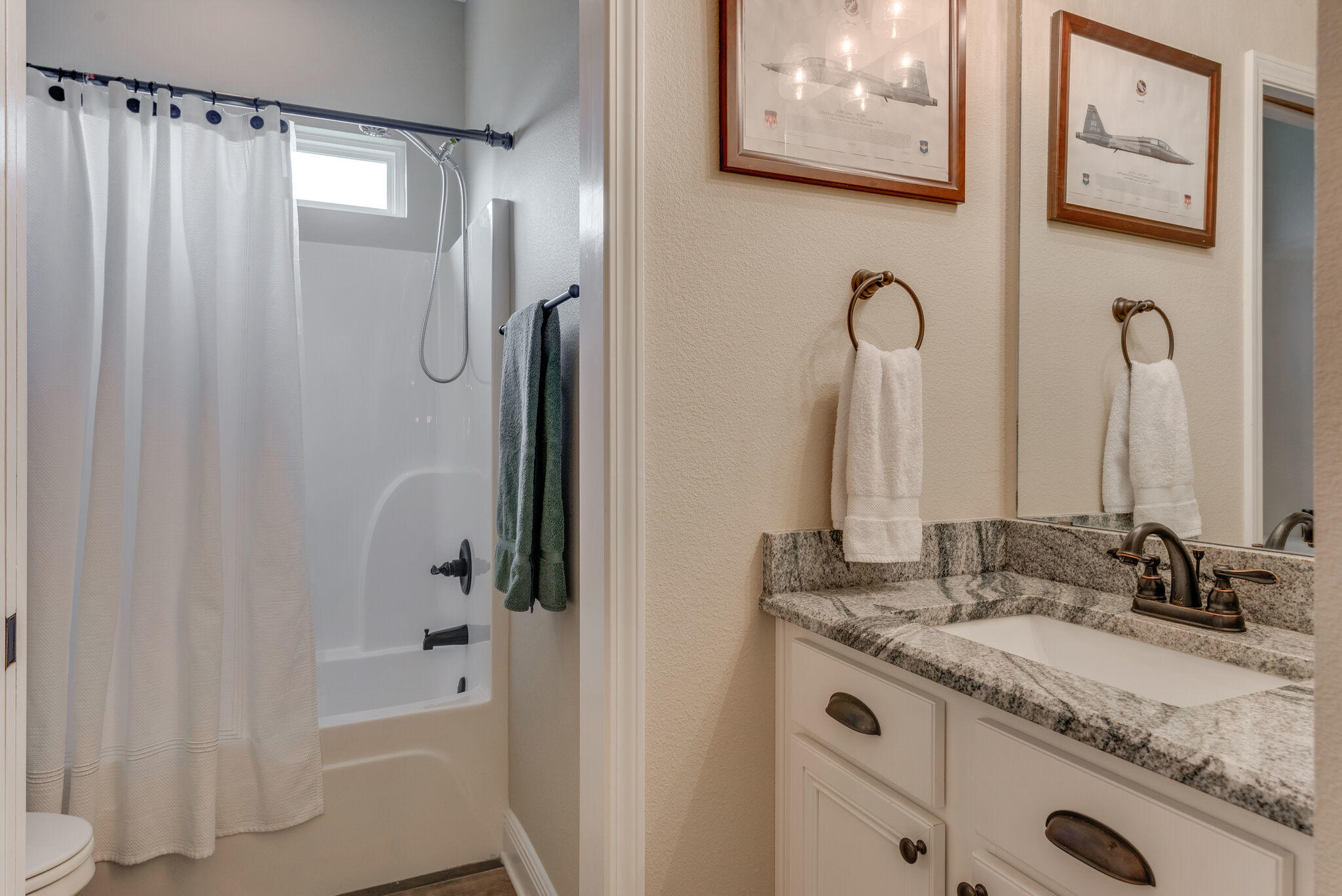 EAST BAY RIVER ESTATES 1ST ADDLOTS - Residential Lease