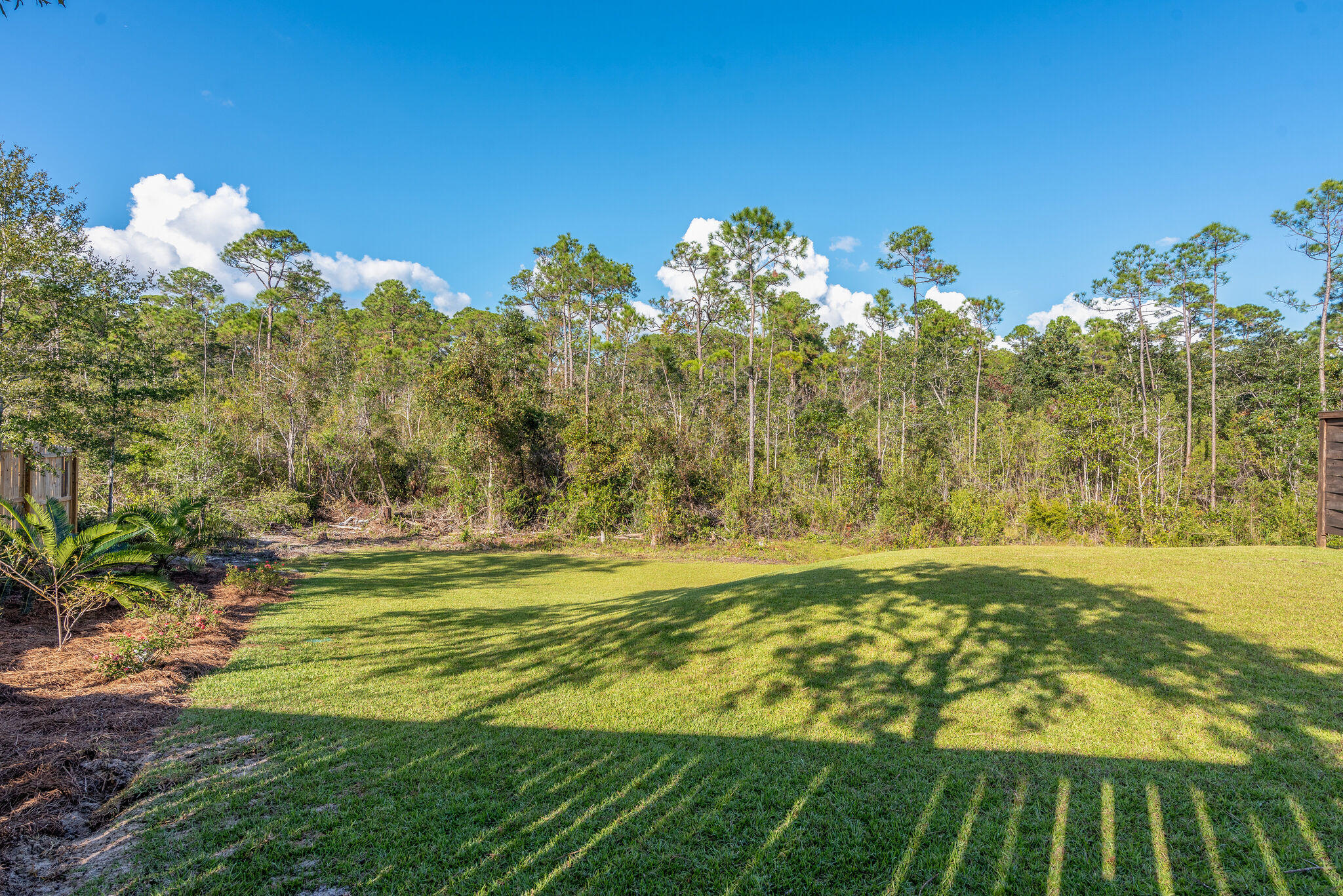 EAST BAY RIVER ESTATES 1ST ADDLOTS - Residential Lease