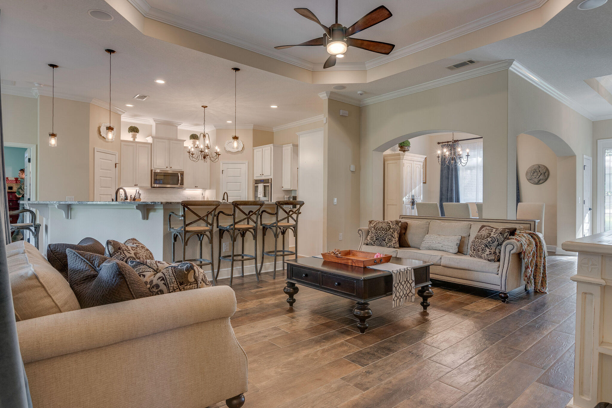 EAST BAY RIVER ESTATES 1ST ADDLOTS - Residential Lease