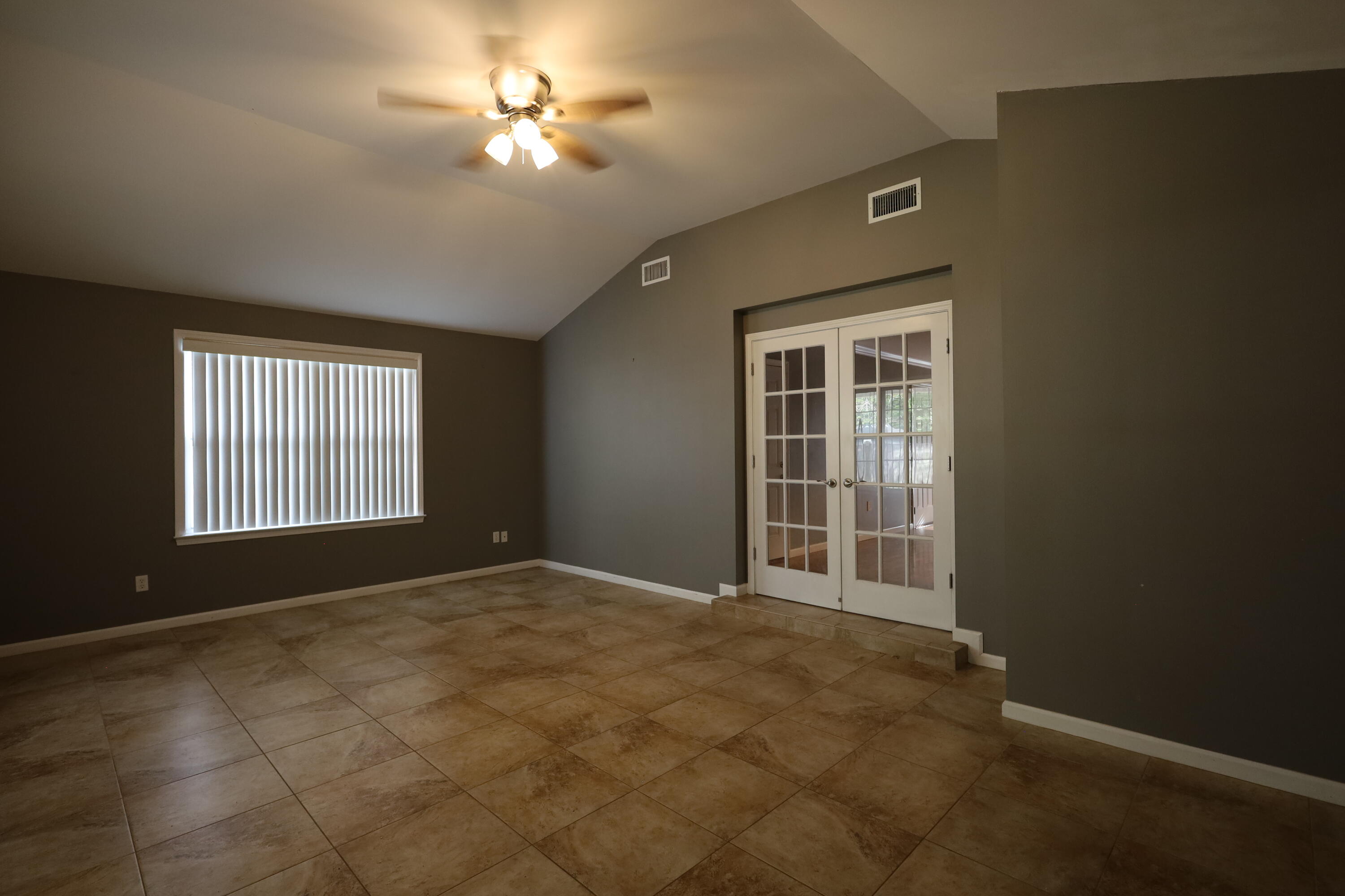 BLUEWATER BAY VILLAGE 1A - Residential