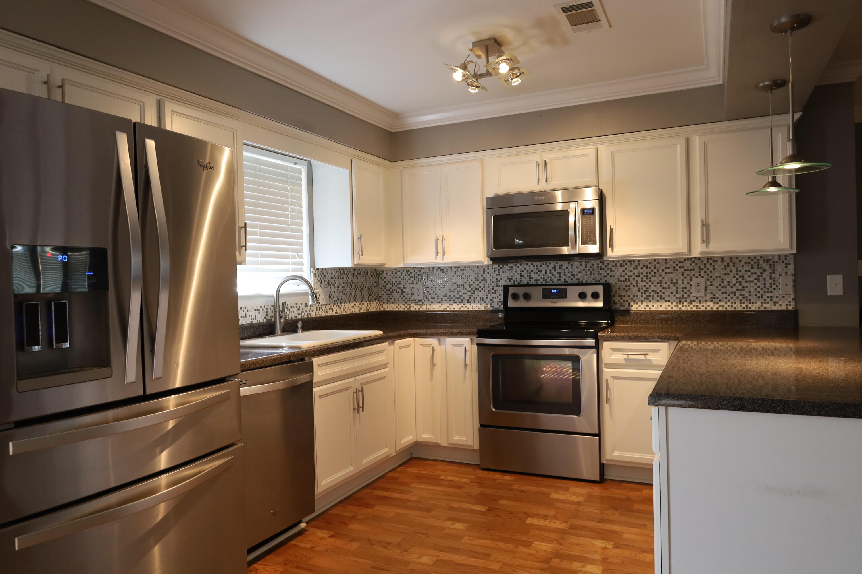 BLUEWATER BAY VILLAGE 1A - Residential