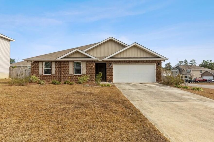 Amazing home on the south end of Crestview! Being that its just a few years old this home is still just like new! It also sits on a desirable corner lot and fully fenced in yard!  The kitchen and living room are spacious and open to one another. The kitchen has an eat at island and tons of cabinetry! The primary bedroom is large and has an incredibly large en suite. Two bedrooms are next to each other with the 4th separated for privacy if need be. This home has so much to offer! Do not miss your opportunity!
Seller will pay up to $10,000 towards closing costs with acceptable offer.