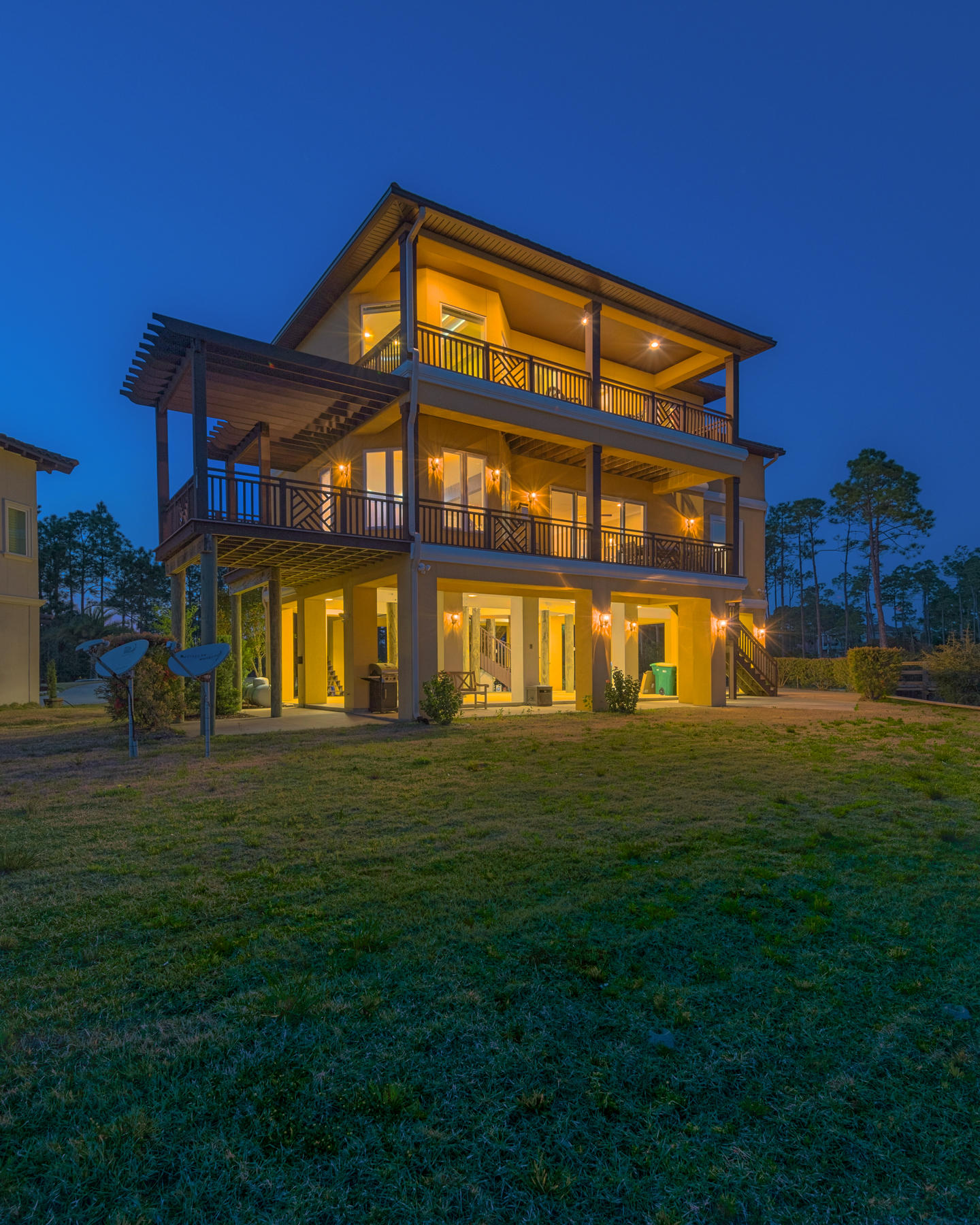 PALMETTO LAKE PRESERVE - Residential