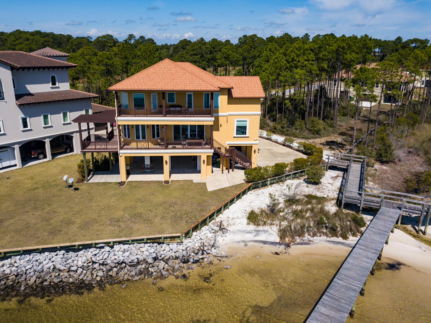 PALMETTO LAKE PRESERVE - Residential